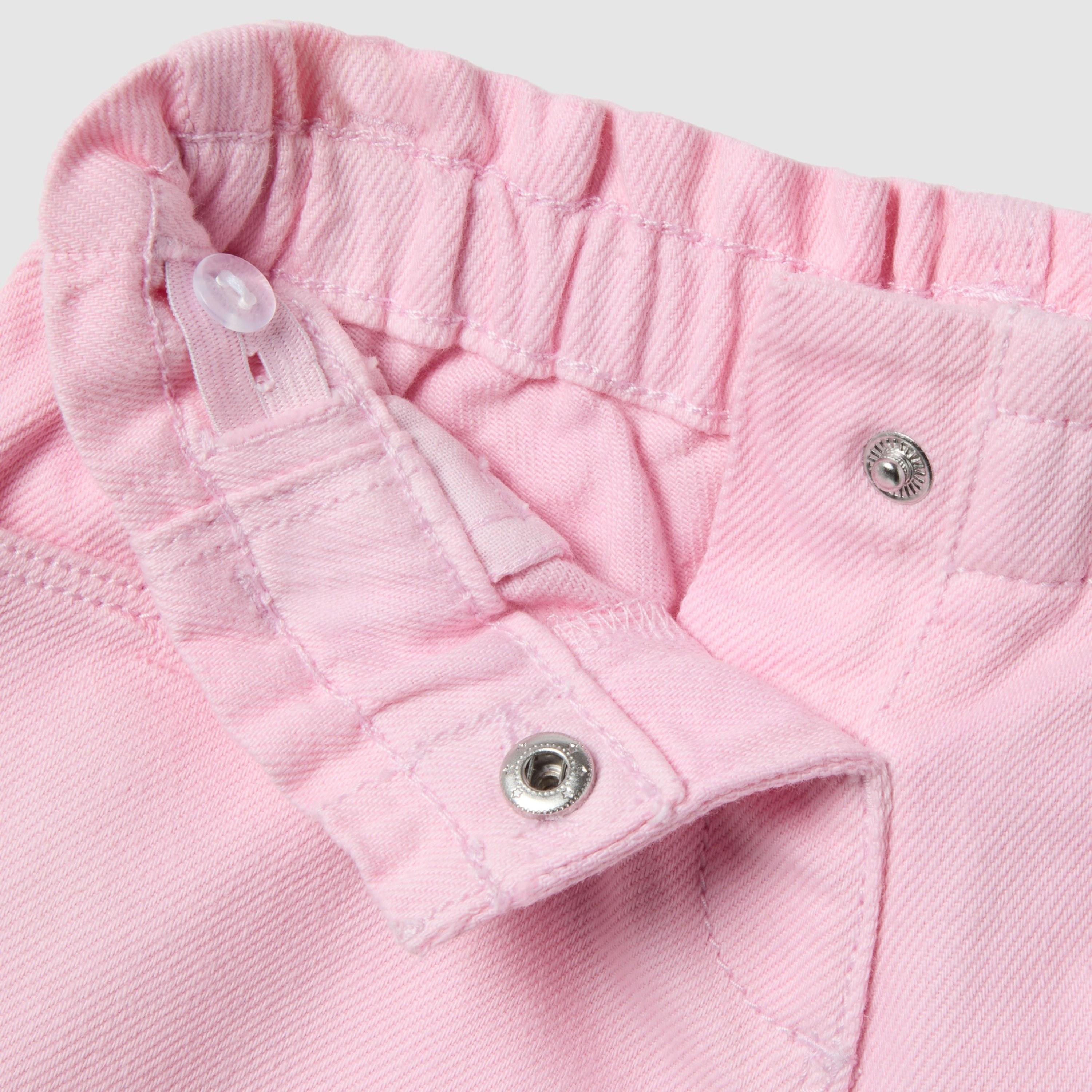 شورت سادة بجيوب وتفاصيل شراشيب من أو في إس-baby-girls-clothing-bottoms-shorts-image-3
