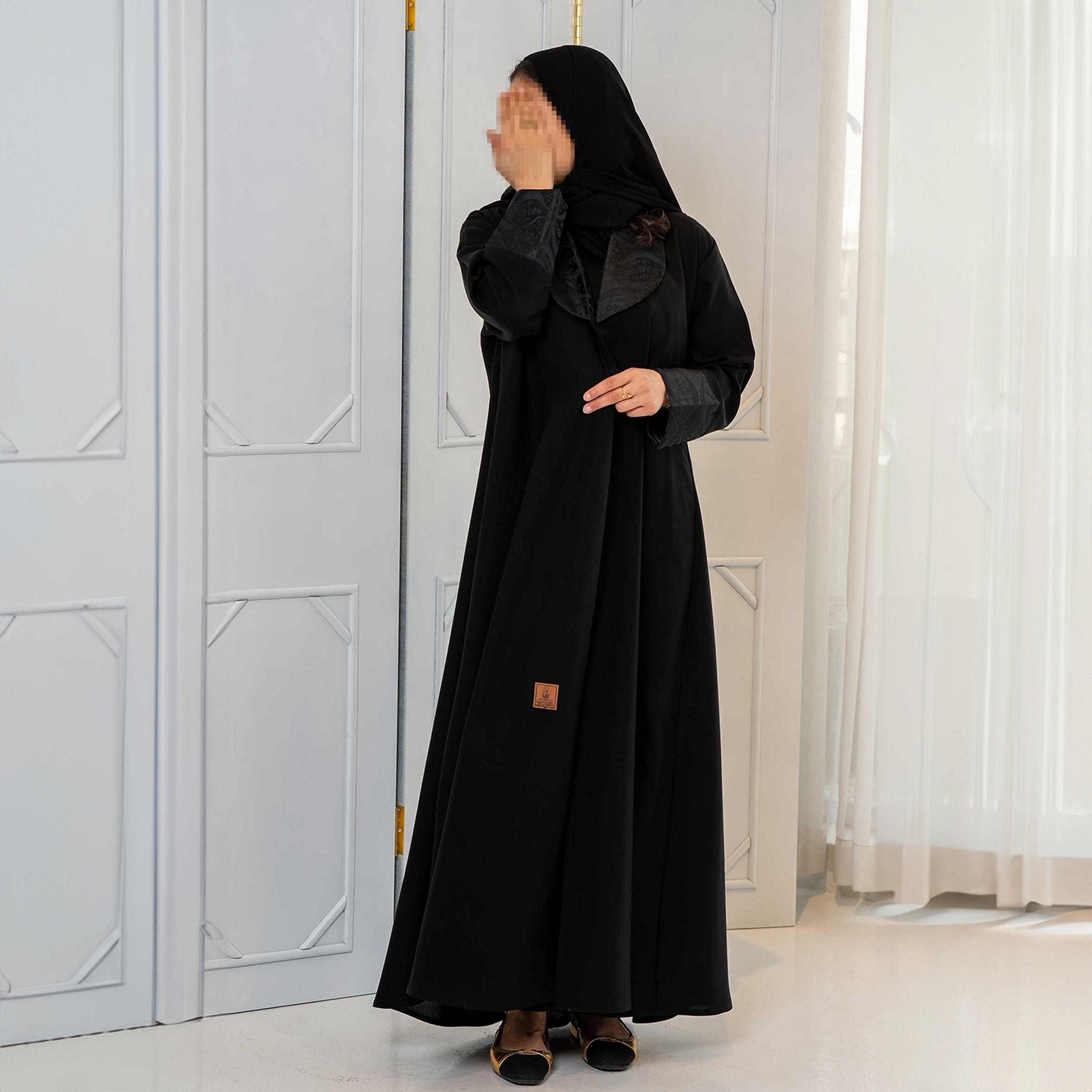 Zahiyh Black Contrast Cuff Sleeves Embroidered Jacquard Women's Cloche Abaya with Hijab-women-arabicclothing-abayas-image-1
