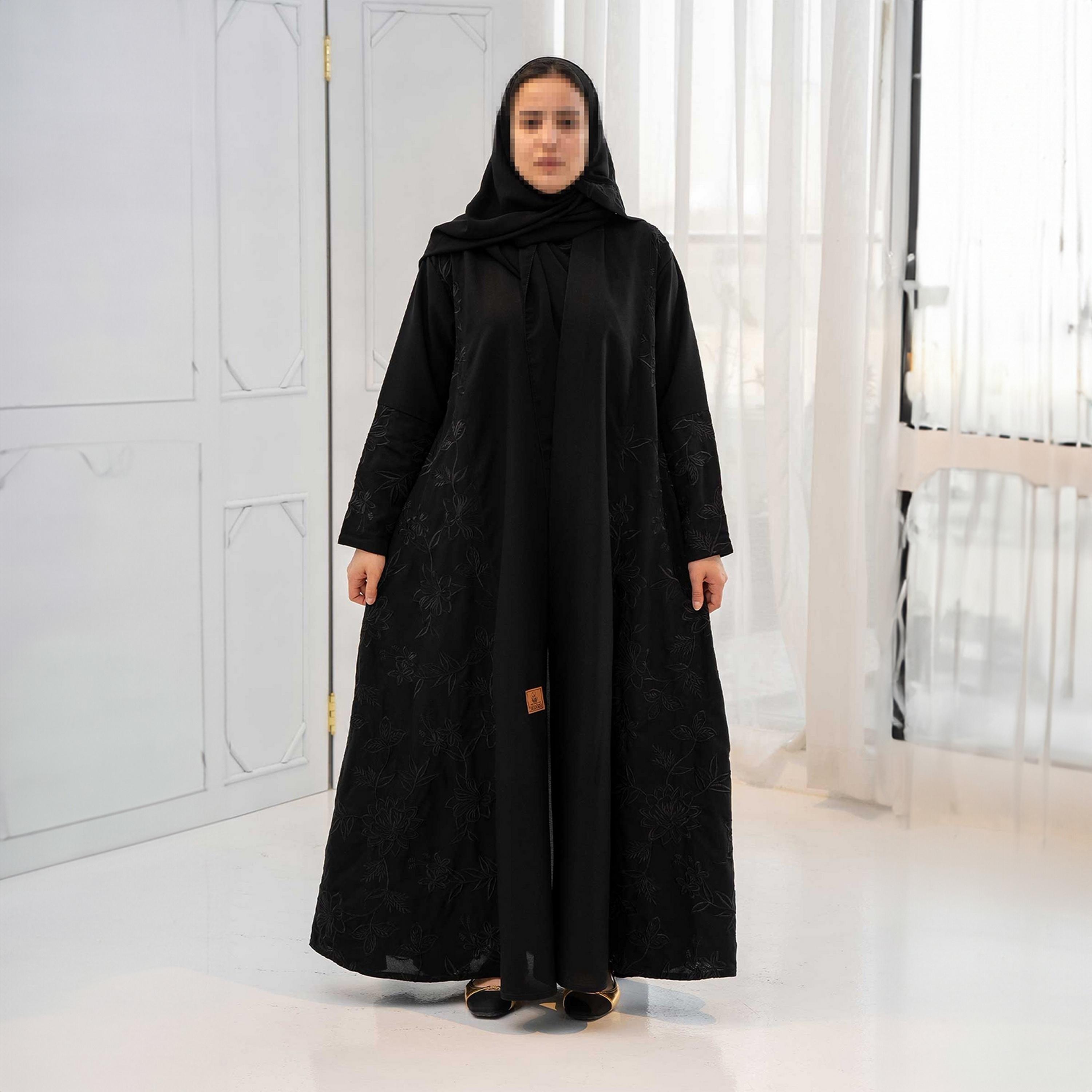 عباية نسائية سوداء مطرزة بالورود مع حجاب من زاهيه-women-arabicclothing-abayas-image-1