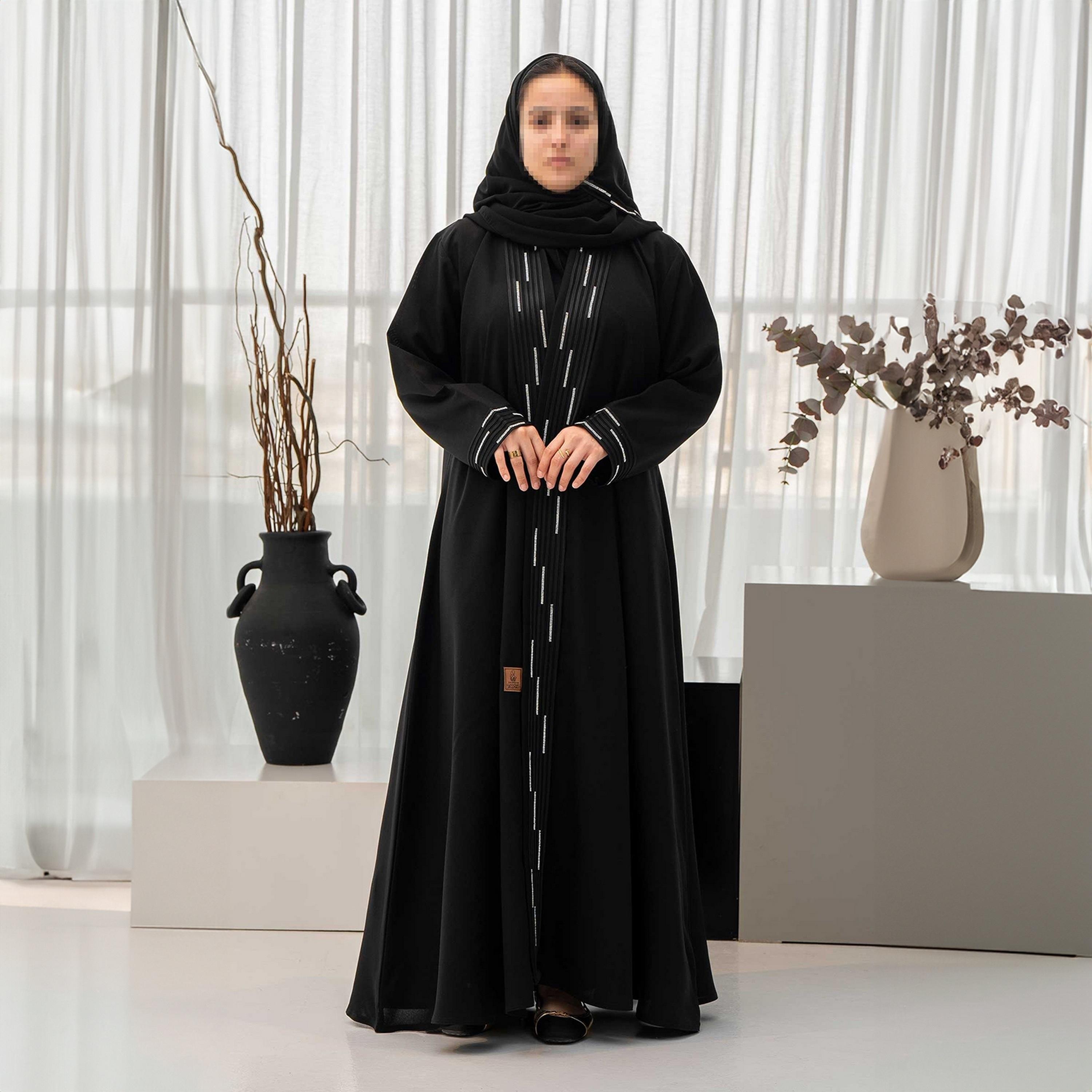 عباية نسائية سوداء مطرزة مع حجاب من زاهيه-women-arabicclothing-abayas-image-1