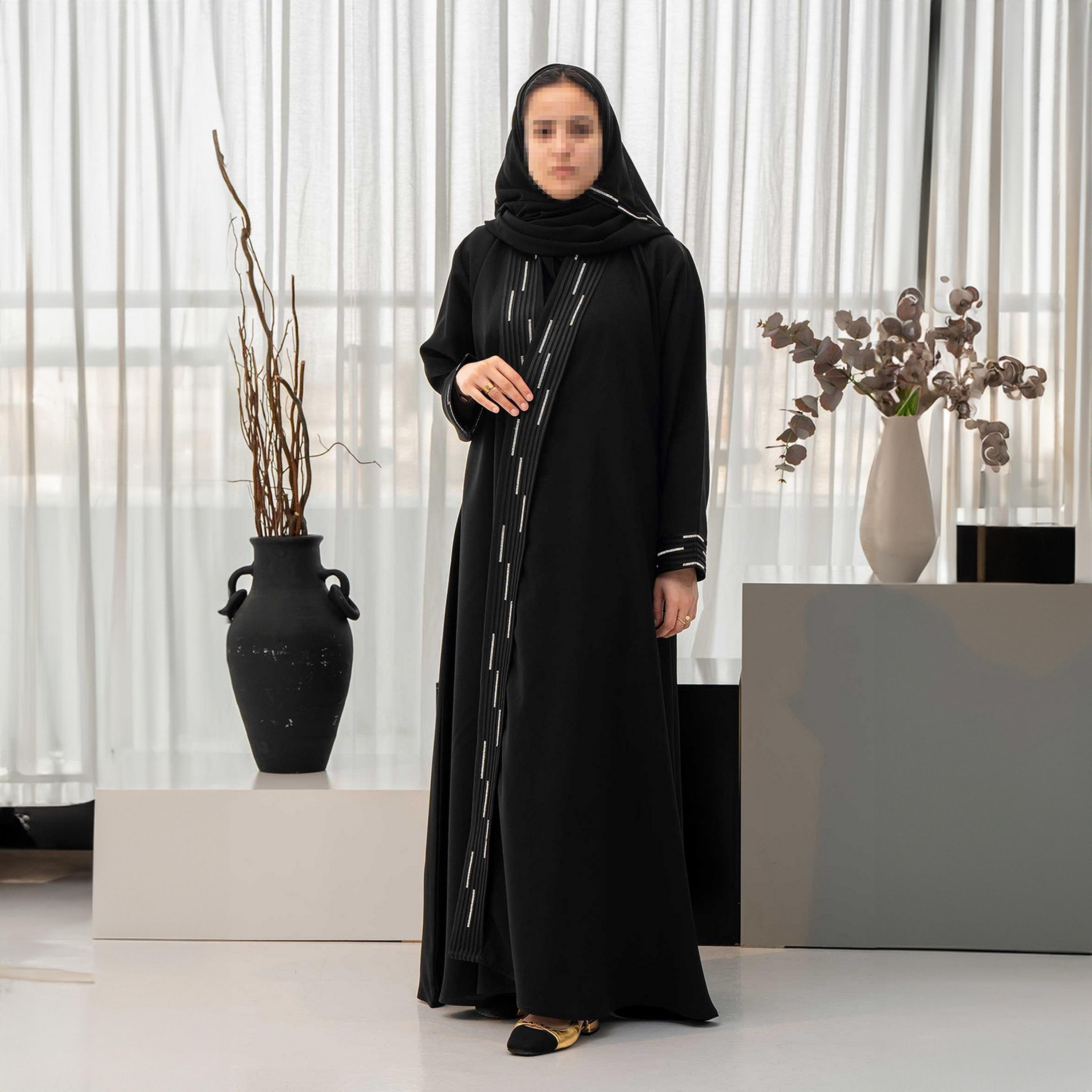 عباية نسائية سوداء مطرزة مع حجاب من زاهيه-women-arabicclothing-abayas-image-2