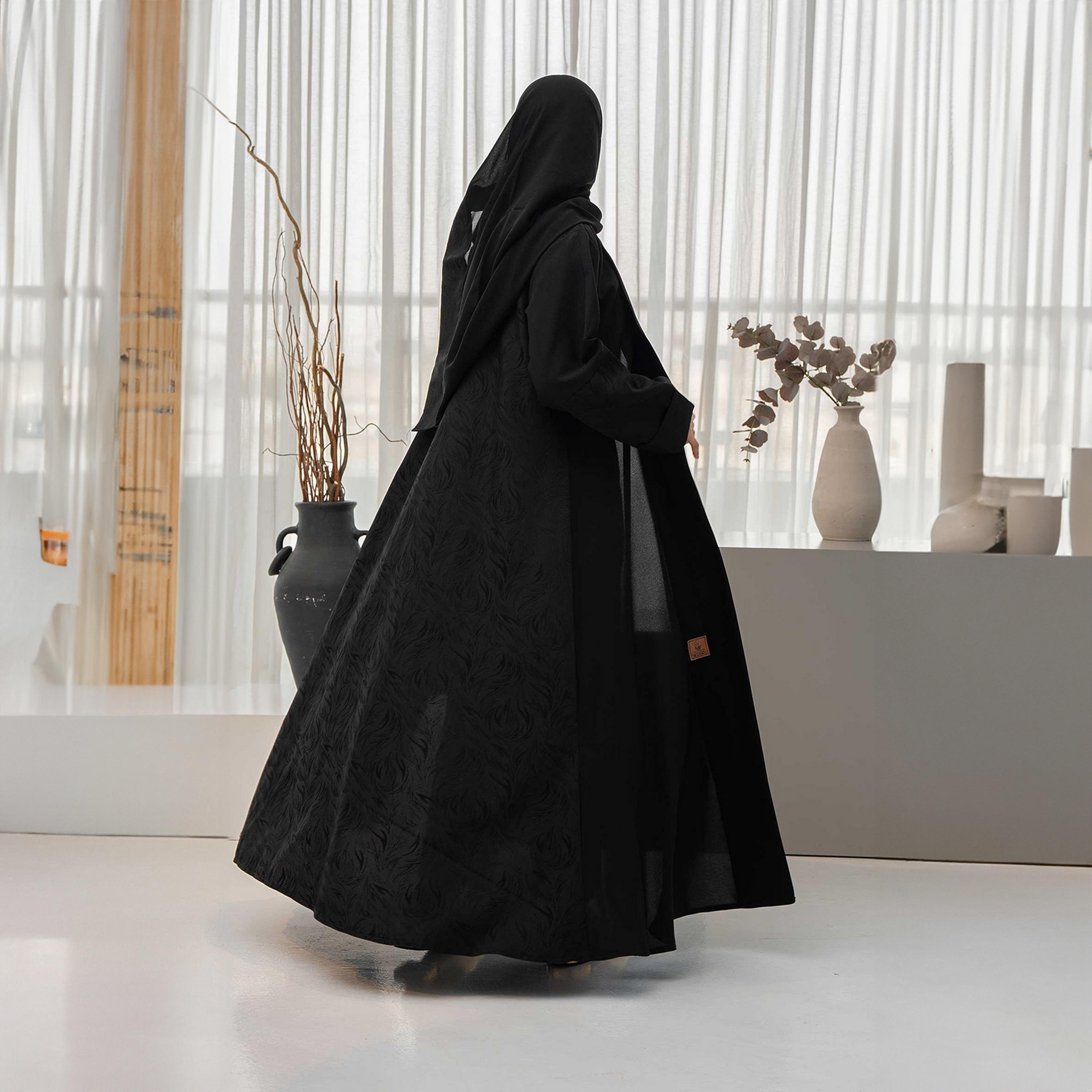 Zahiyh Black Jacquard Women's Cloche Abaya with Hijab-women-arabicclothing-abayas-image-3