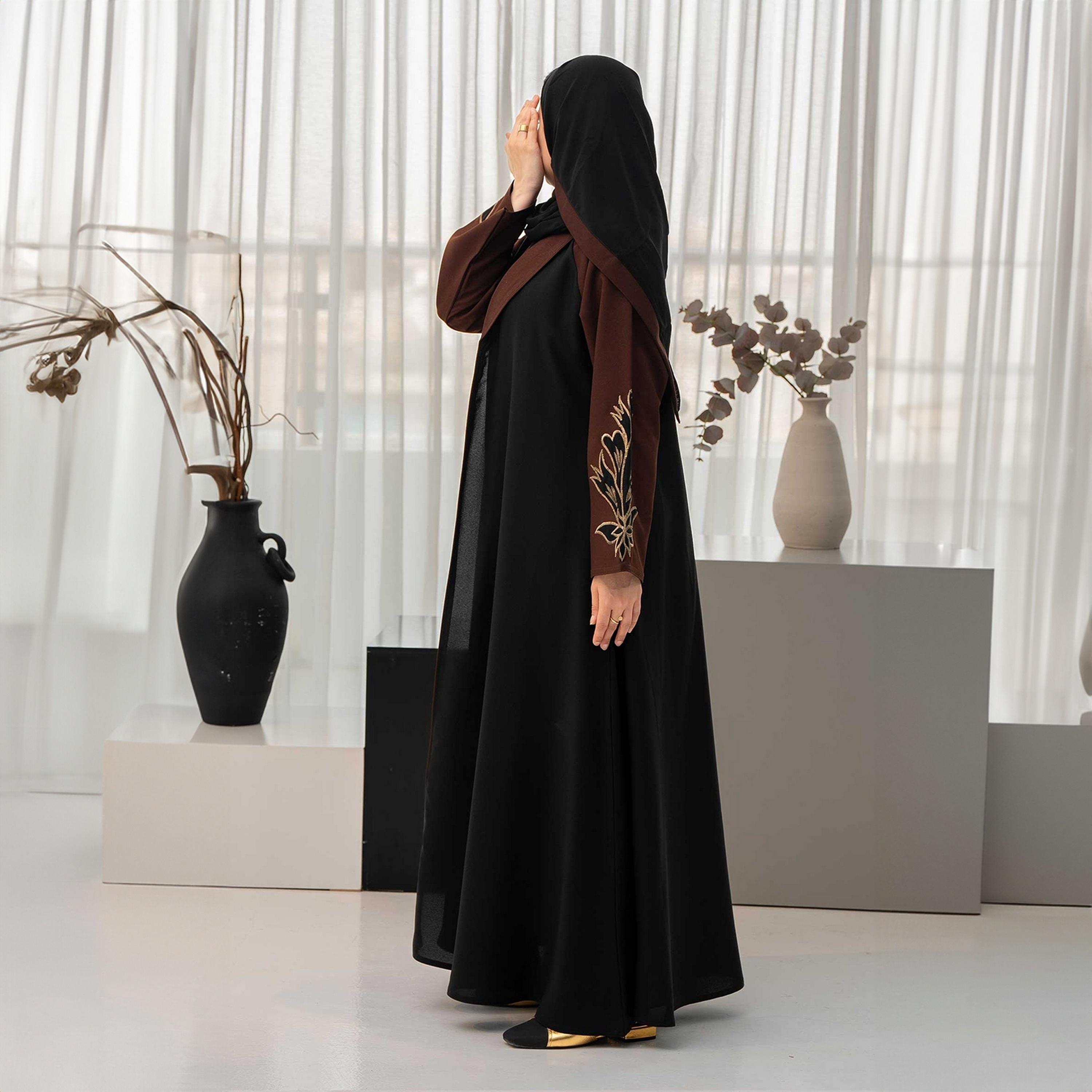 عباية نسائية سوداء مطرزة بلونين مع حجاب من زاهيه-women-arabicclothing-abayas-image-4