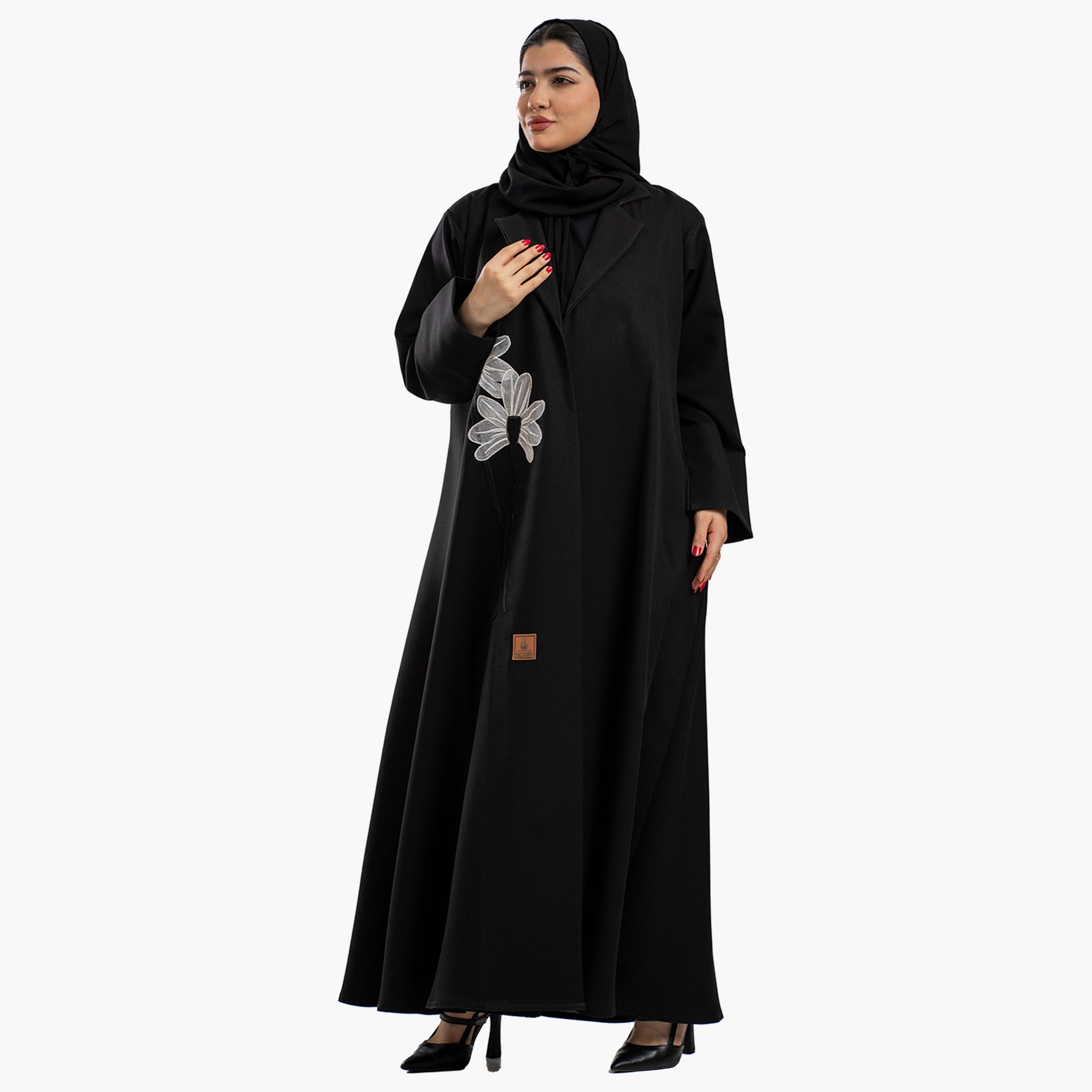 عباية نسائية سوداء مطرزة بياقة مطوية مع حجاب من زاهيه-women-arabicclothing-abayas-image-2