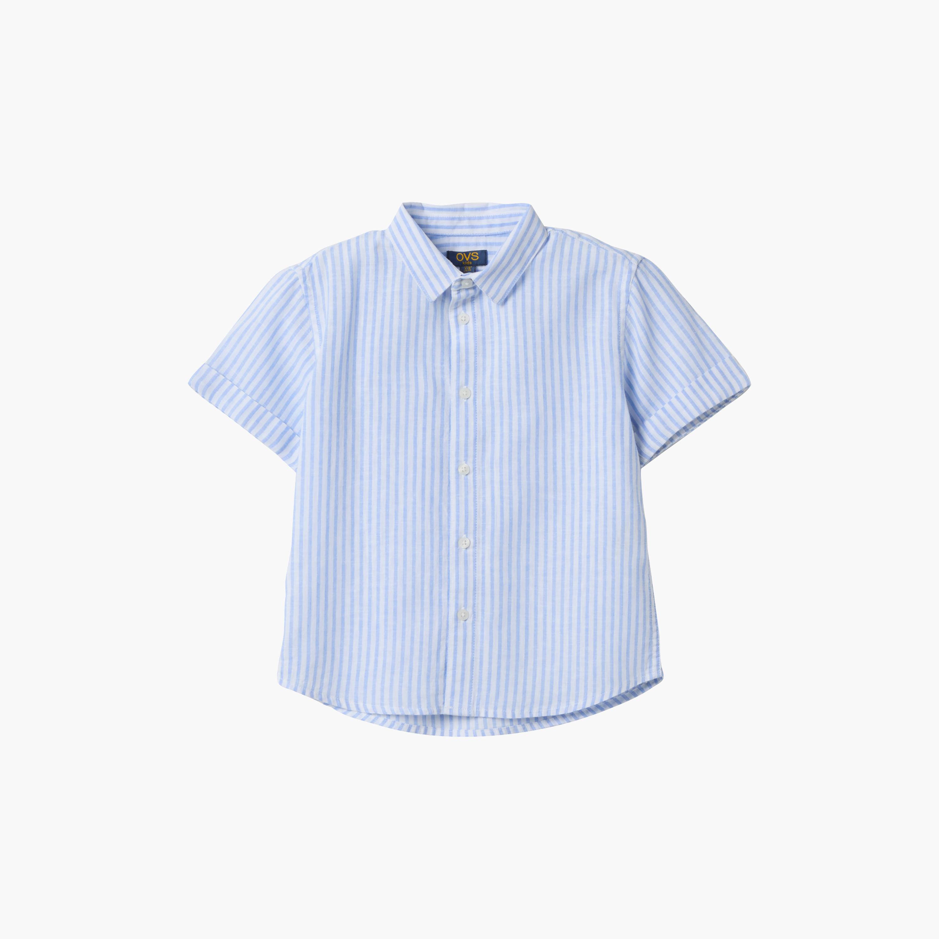 قميص مخطط رأسياً بأكمام قصيرة وقصة عادية (ريجيلار فيت) من أو في إس-boys-clothing-shirts-image-1