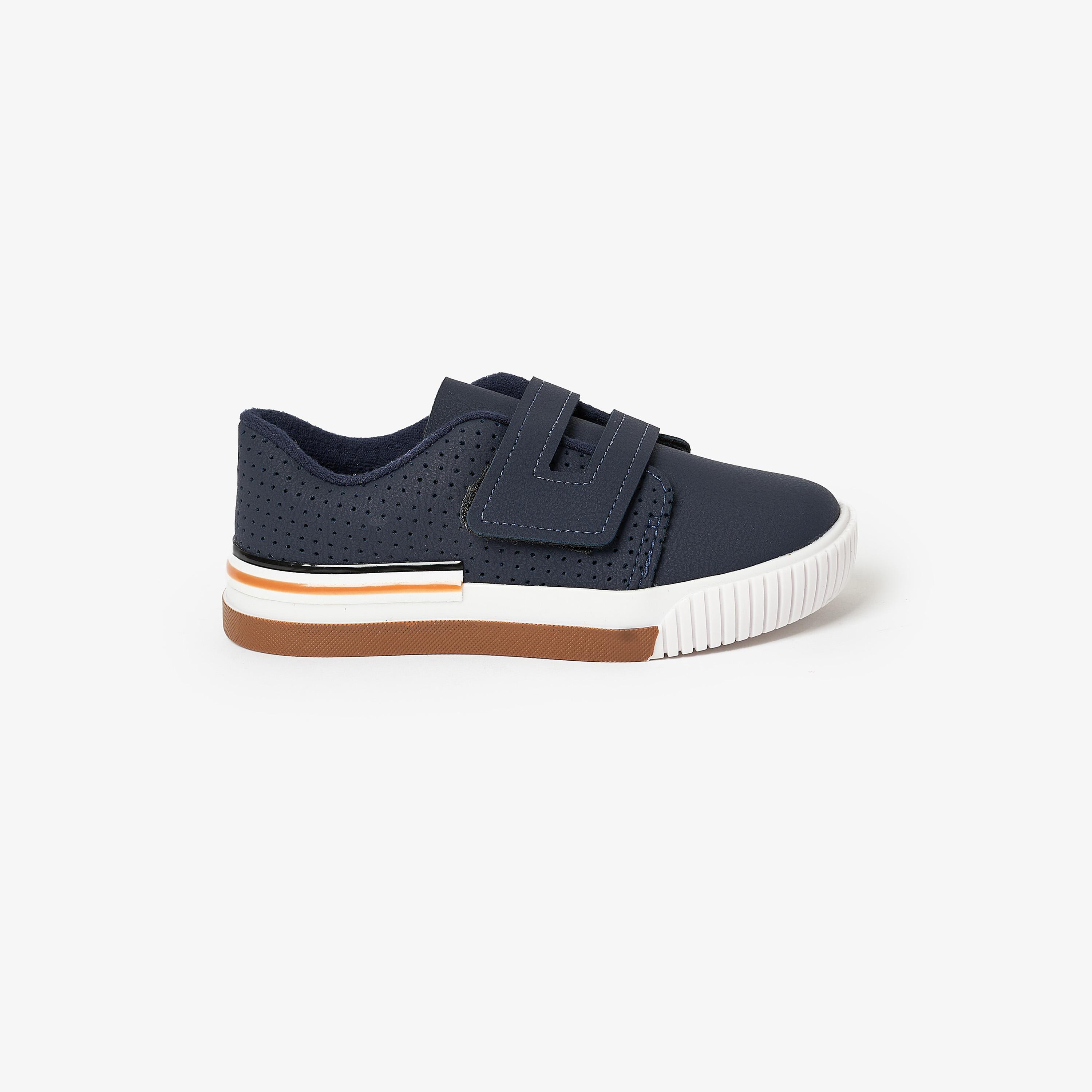 حذاء رياضي من موليكينهو للأطفال بمقدمة مستديرة ومنخفضة | 2615-101-14611-boys-shoes-sneakers-image-2