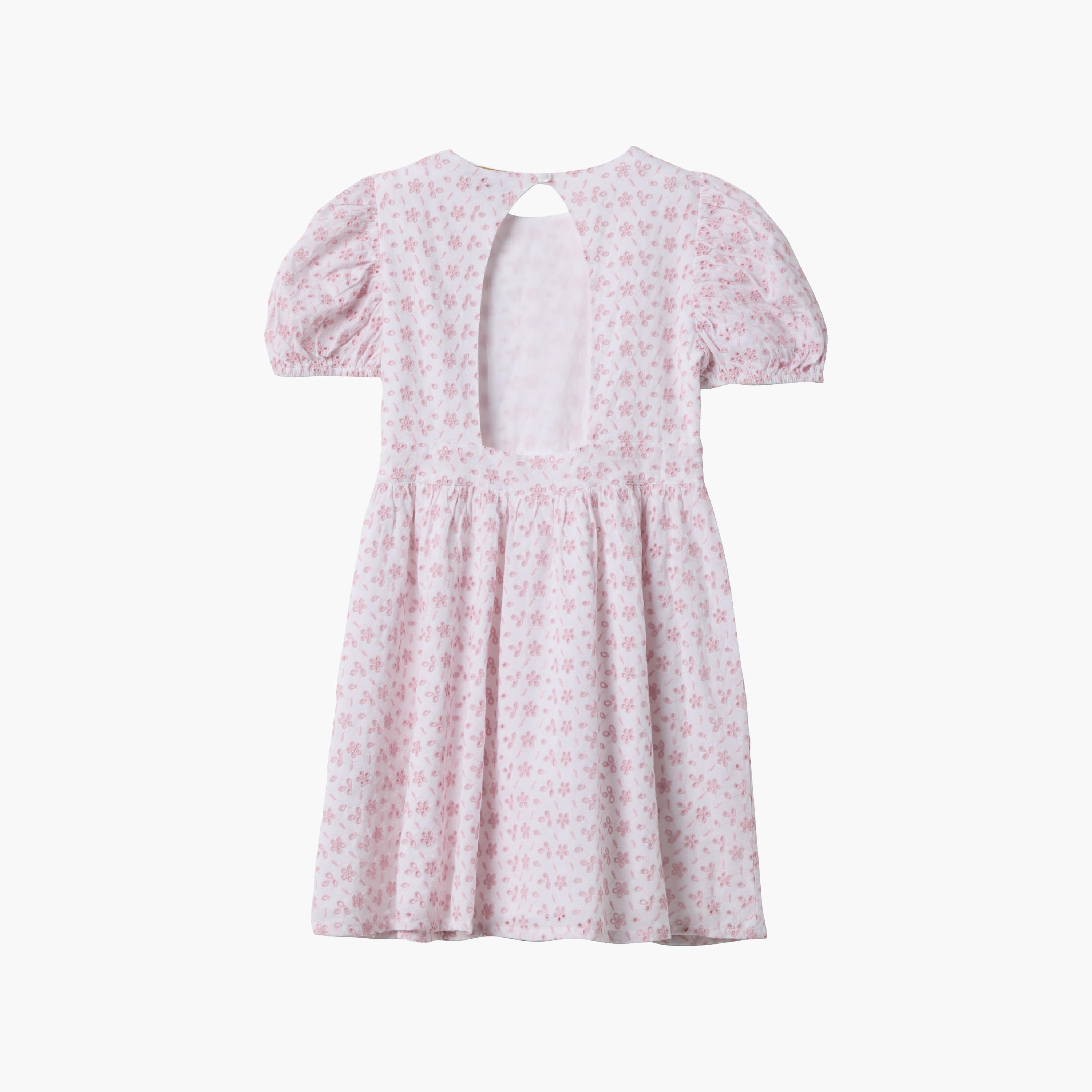 فستان قطن بأكمام قصيرة منتفخة وتطريز إنجليزي (برودري أنجليز) من أوه في إس-girls-clothing-dressesandjumpsuits-image-2