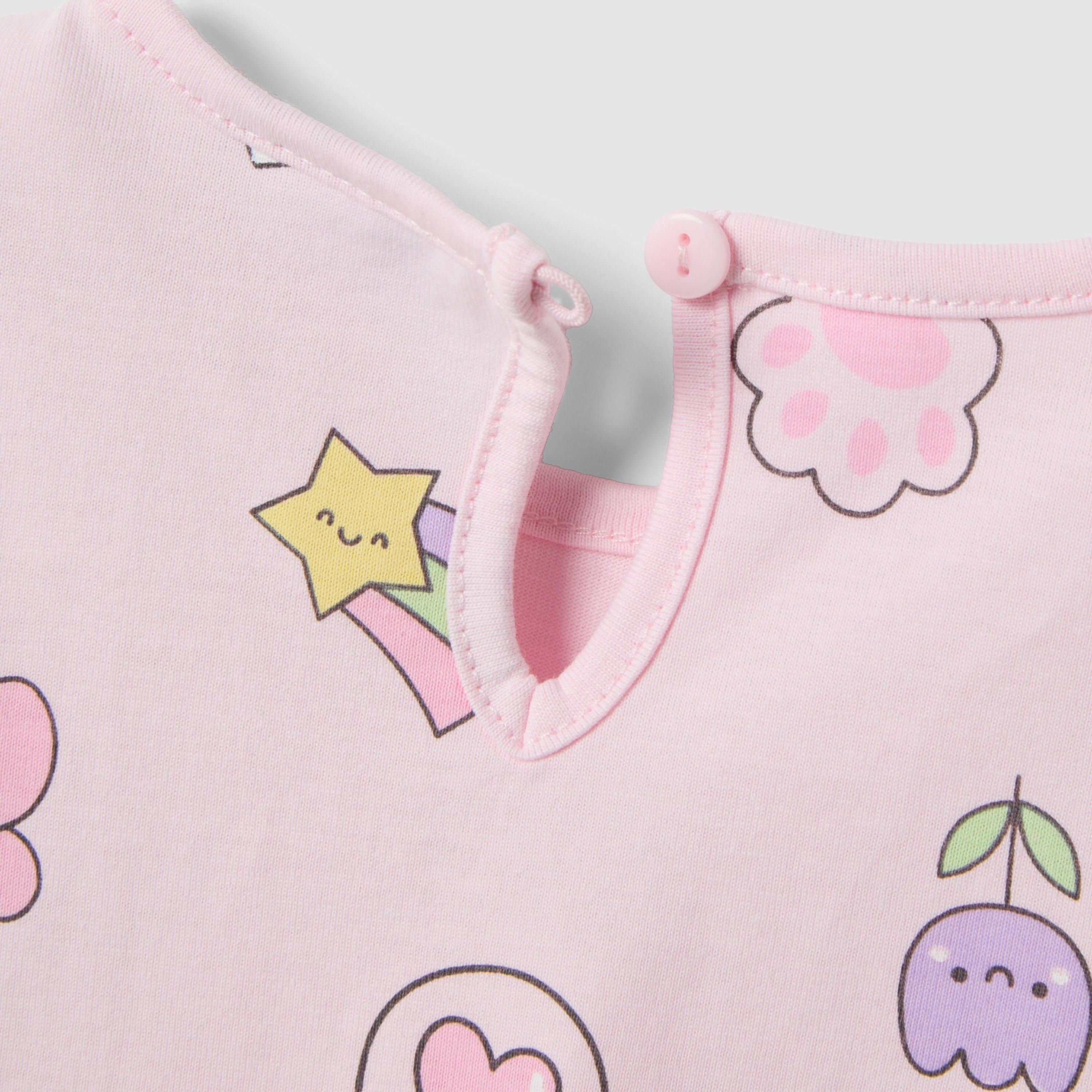 تيشيرت مطبوع أكمام قصيرة بتصميم ملصقات "ستيكرز" من أو في إس-girls-clothing-tshirts-image-4