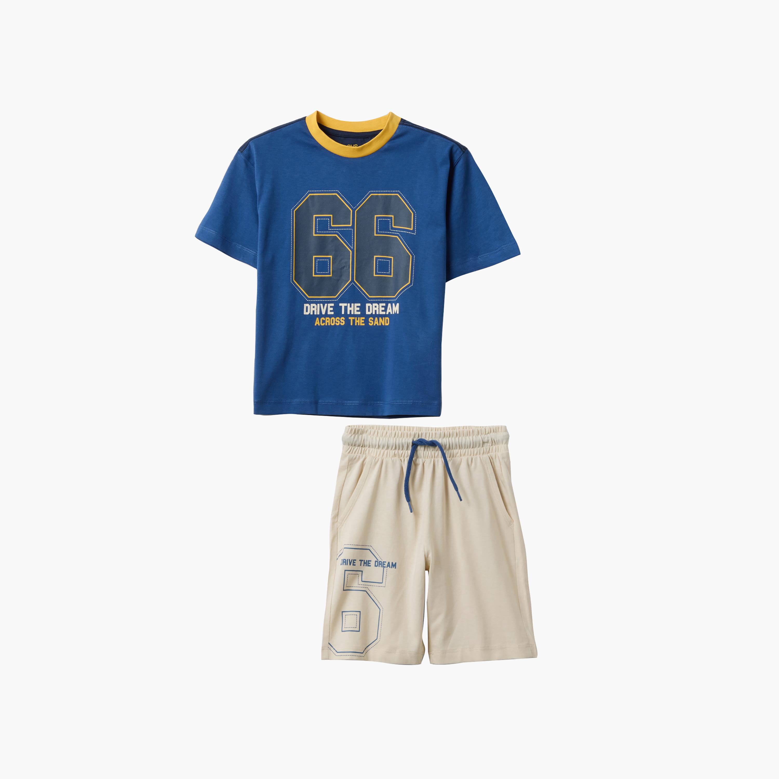 طقم تي شيرت بأكمام قصيرة وطبعة جرافيك مع شورت من أو في إس-boys-clothing-setsandcoords-image-1