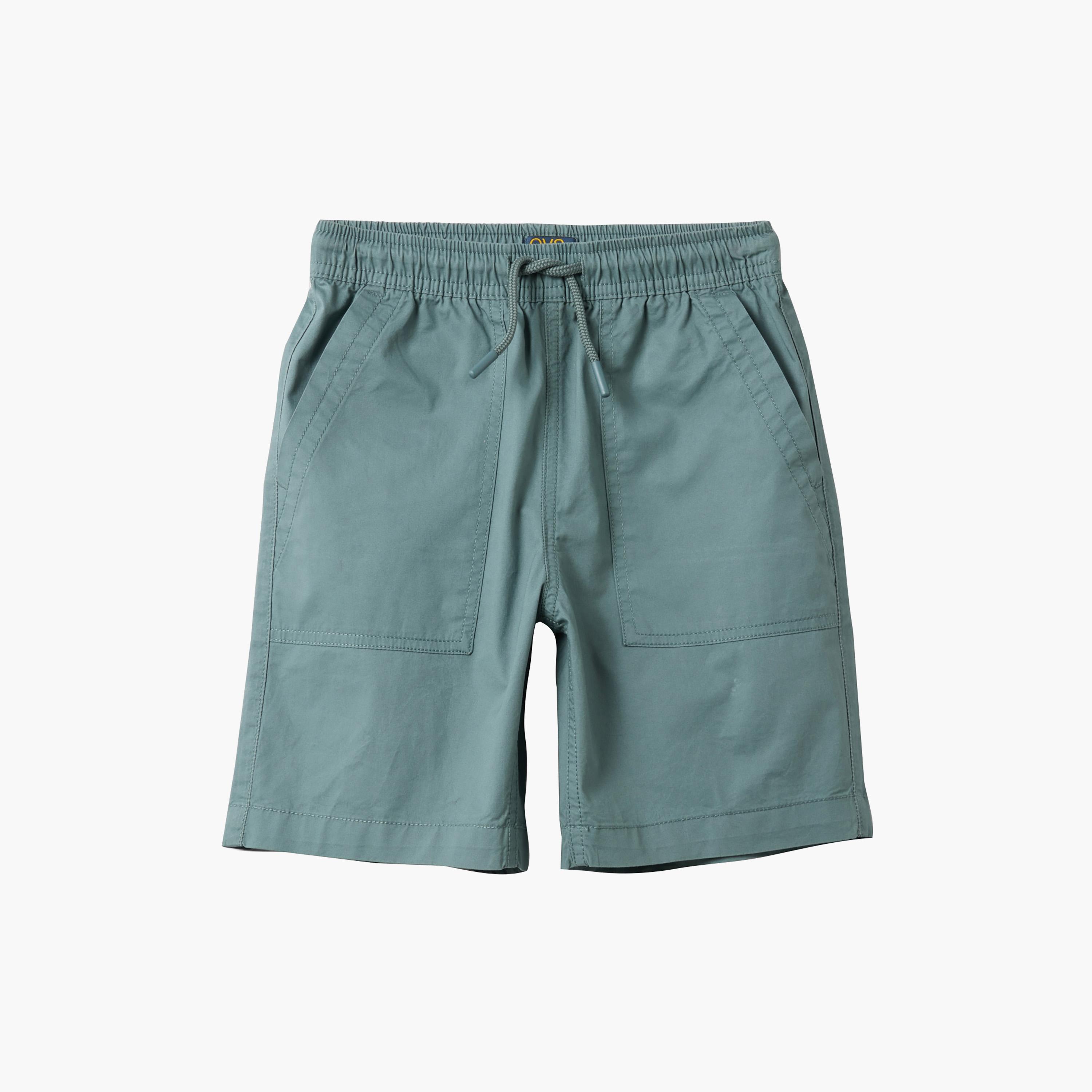 شورت قطن مع برباط وخصر مرن من أوه في إس-boys-clothing-bottoms-shorts-image-1