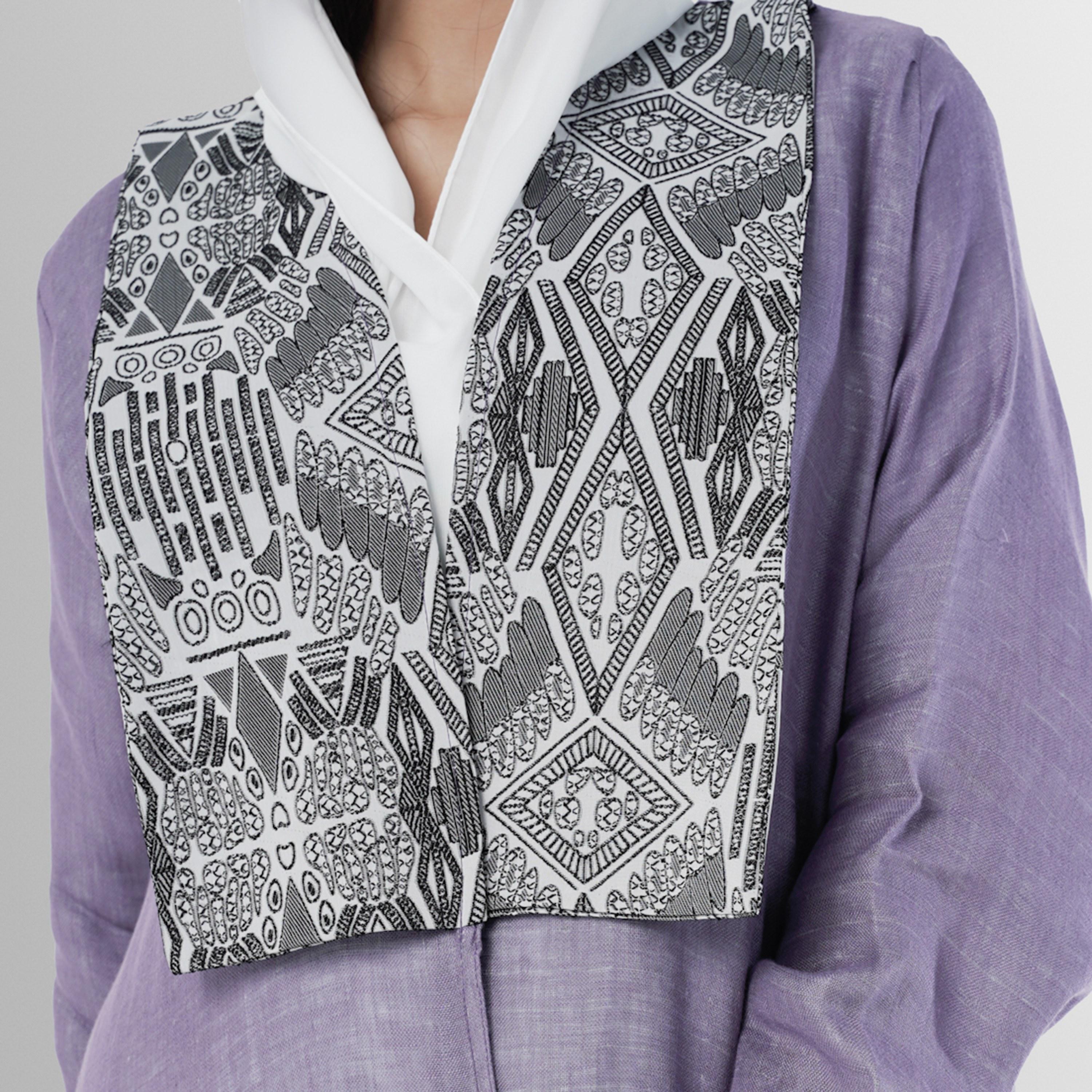 Gheed Mauve Geometric Print Lapel Collared Cuff Sleeves Linen Women's Abaya with Hijab-women-arabicclothing-abayas-image-3