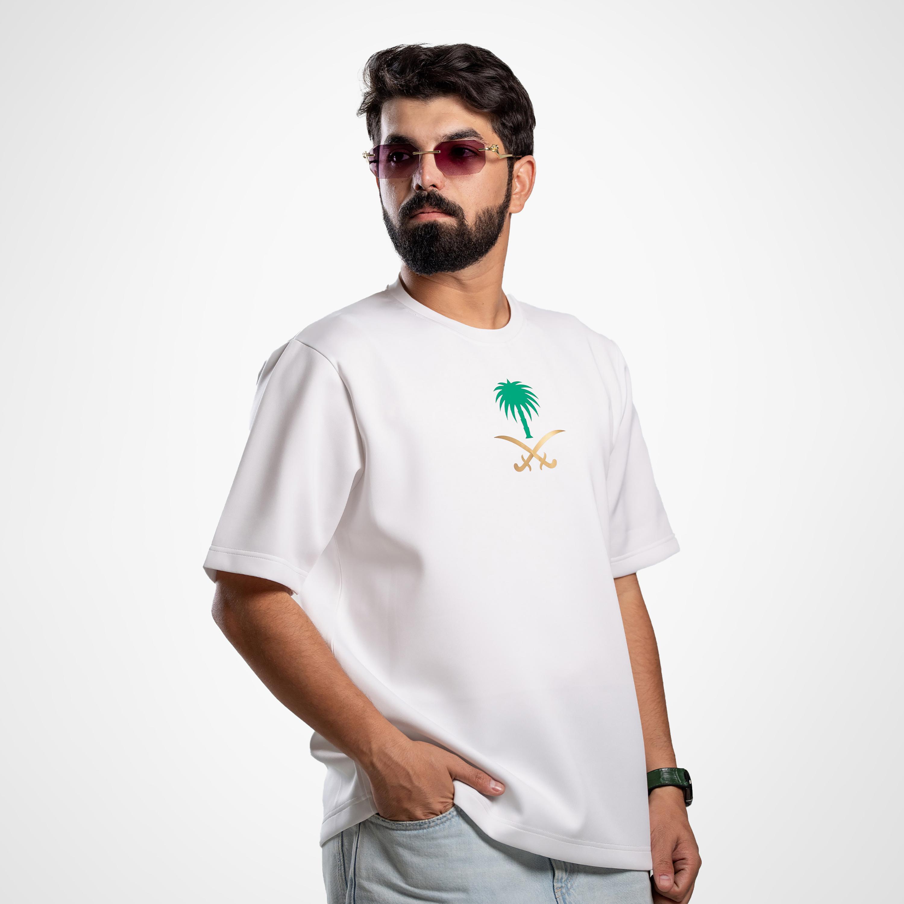 تي شيرت رجالي من sanefn بطبعة خيول تراثية وبياقة دائرية وأكمام قصيرة لليوم الوطني السعودي-men-clothing-tshirtsandpolos-tshirts-image-1