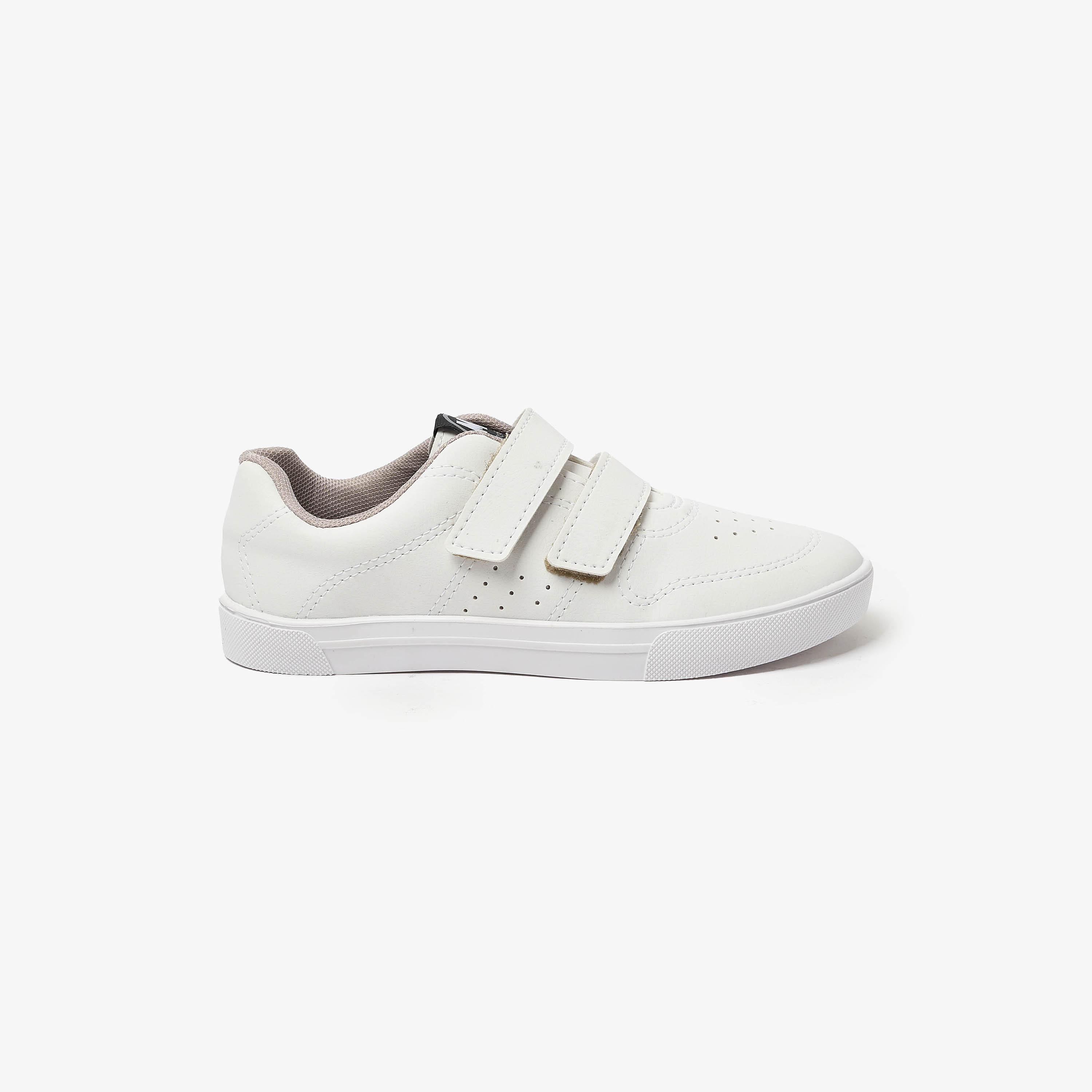 حذاء رياضي من موليكينهو للأطفال بمقدمة مستديرة ومنخفضة | 2801-159-13958-boys-shoes-sneakers-image-2