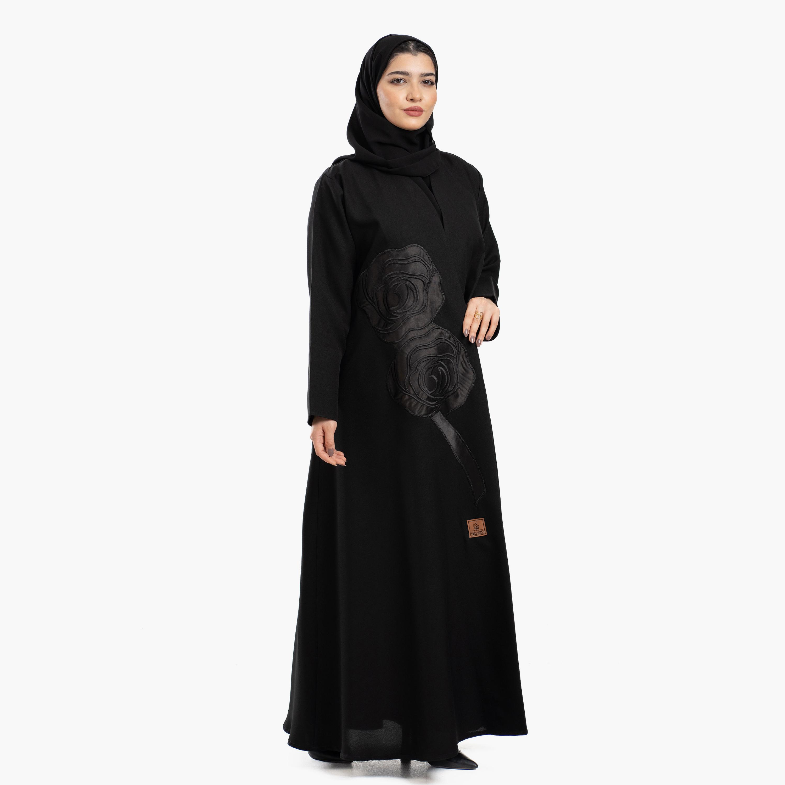 عباية نسائية باللون الأسود مزينة بتطريز ورود مع طرحة من زاهية-women-arabicclothing-abayas-image-2