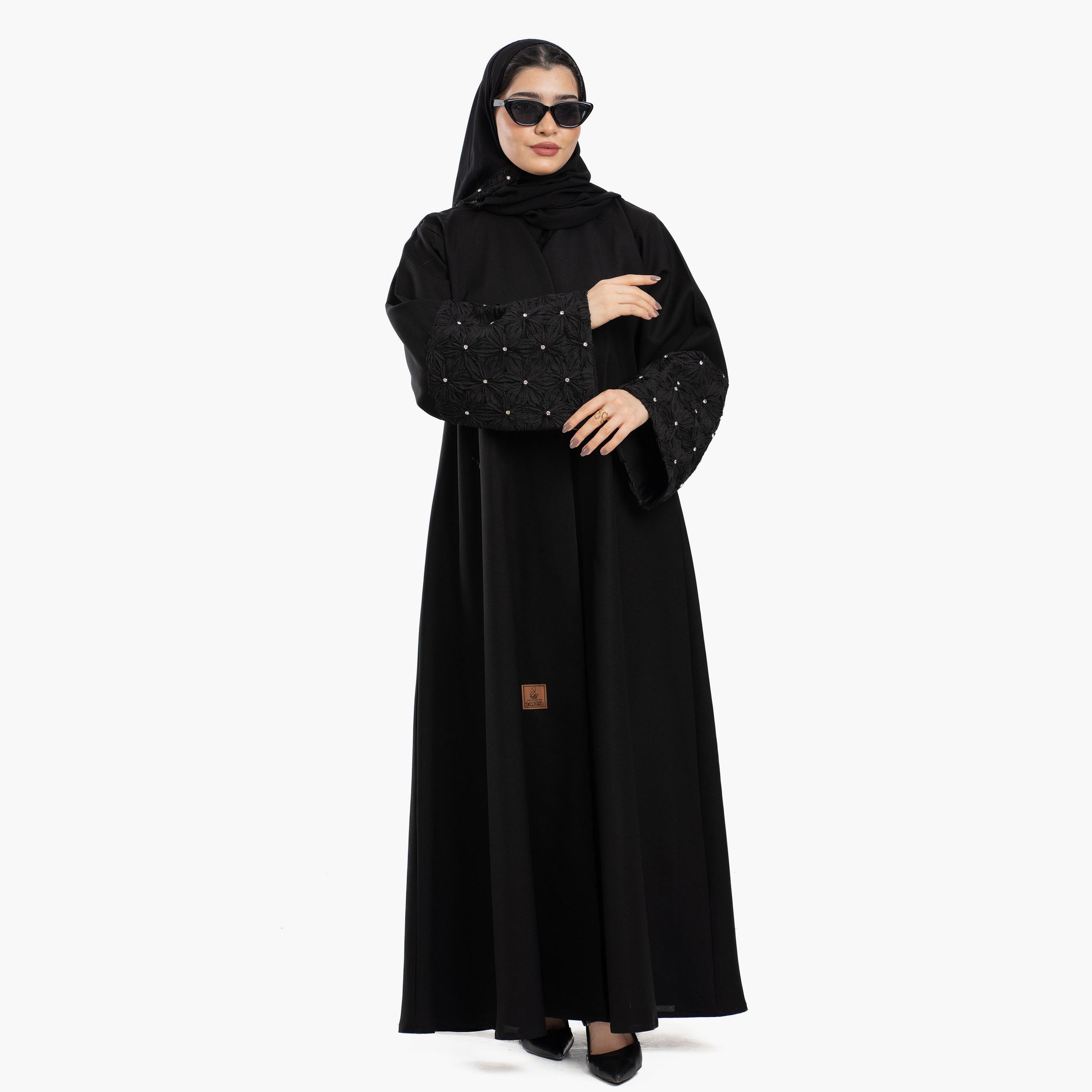 عباية نسائية باللون الأسود بأكمام واسعة مزينة مع طرحة من زاهية-women-arabicclothing-abayas-image-2