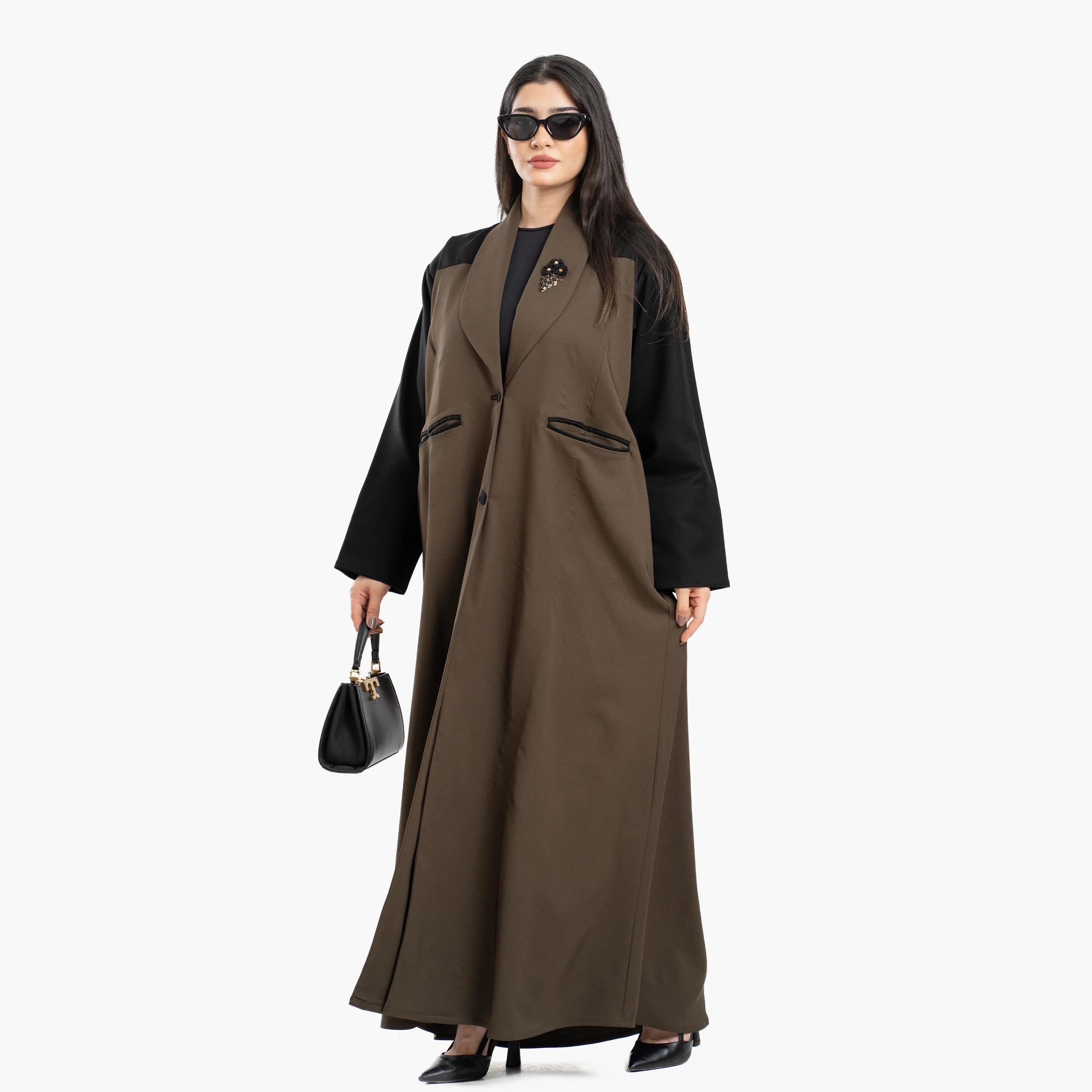 عباية نسائية على طراز بليزر بلون بني، بياقة مطوية، وأكمام متداخلة الألوان من زاهية-women-arabicclothing-abayas-image-3