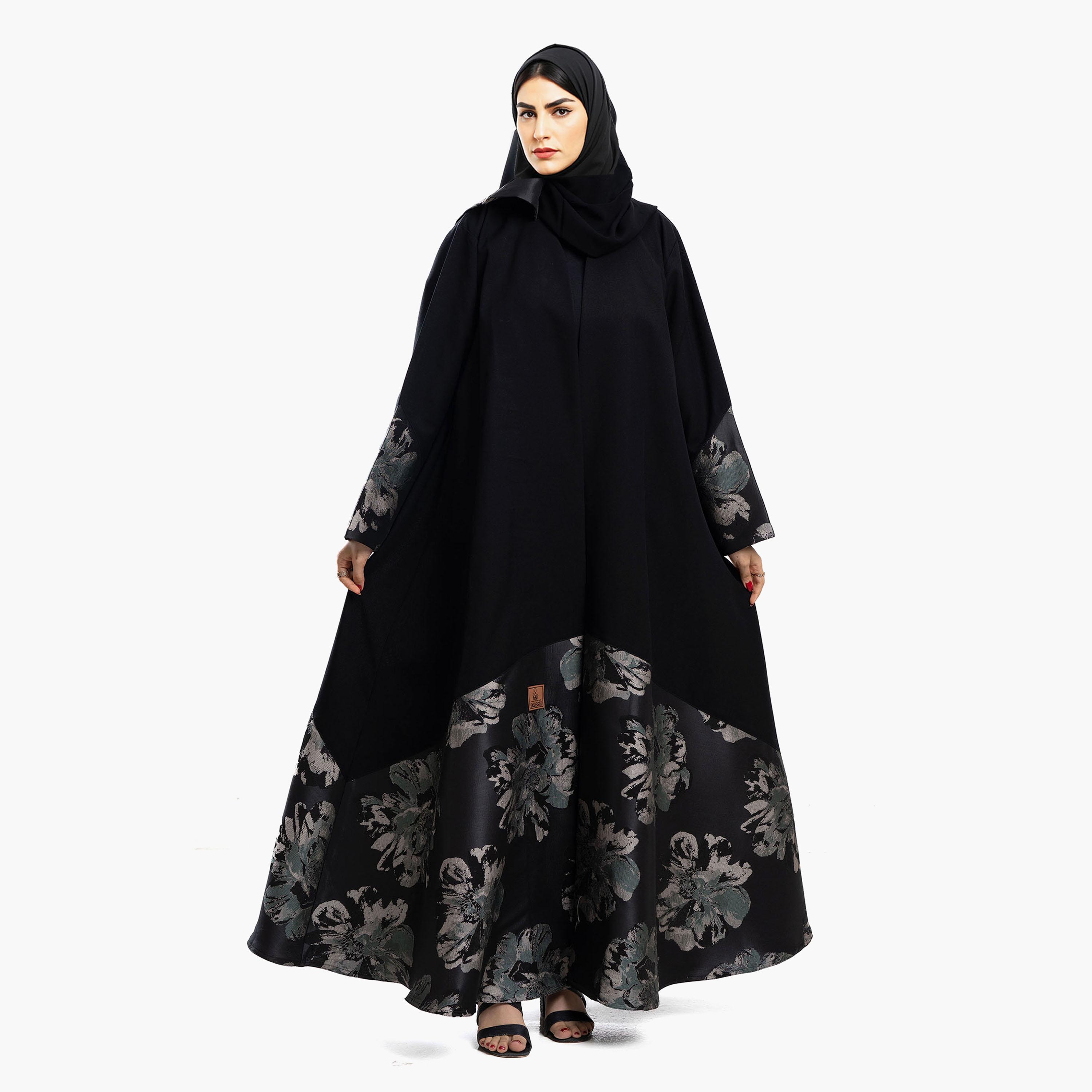 عباية سوداء بألواح مزينة بنقشة الأزهار مع حجاب من زاهية-women-arabicclothing-abayas-image-1