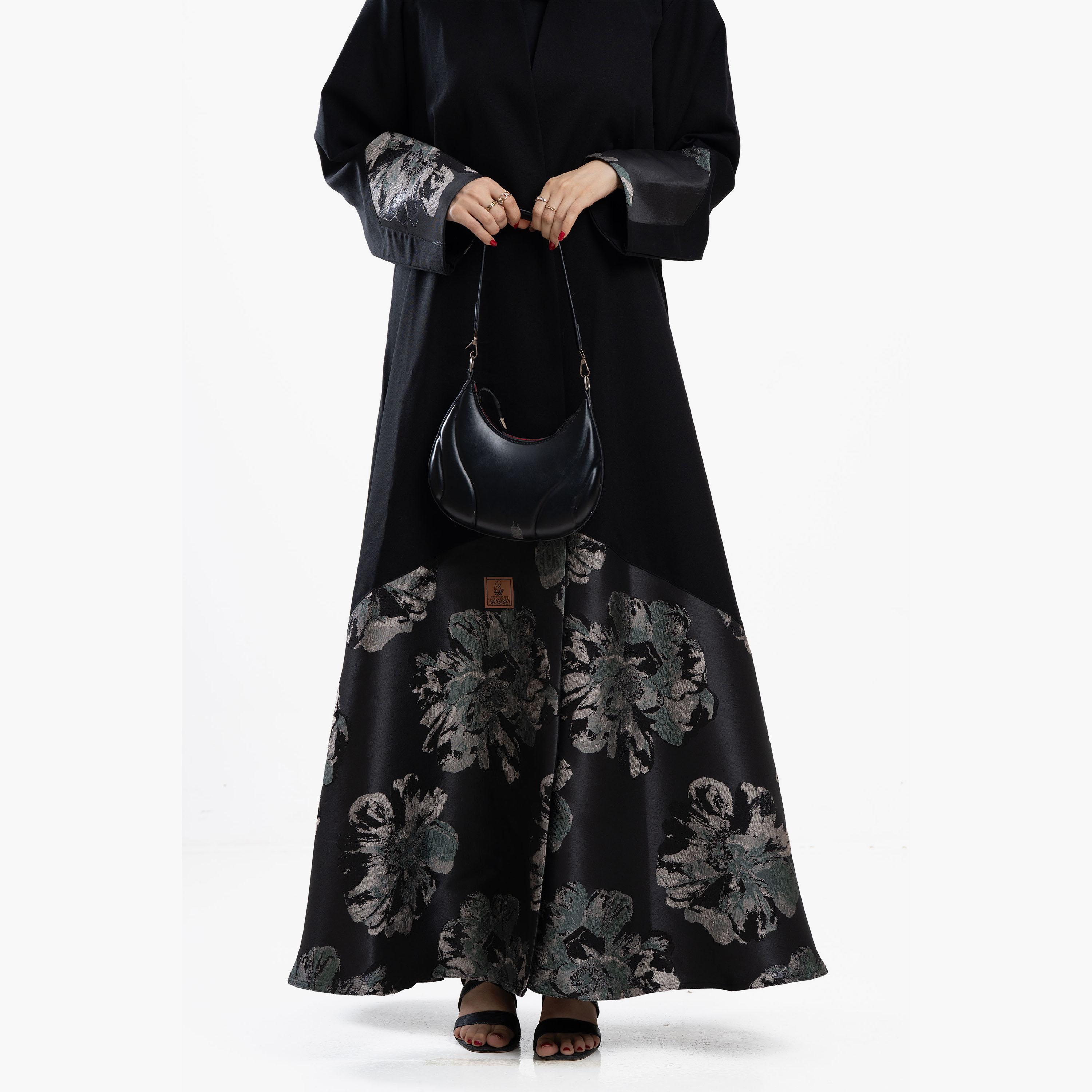 عباية سوداء بألواح مزينة بنقشة الأزهار مع حجاب من زاهية-women-arabicclothing-abayas-image-6