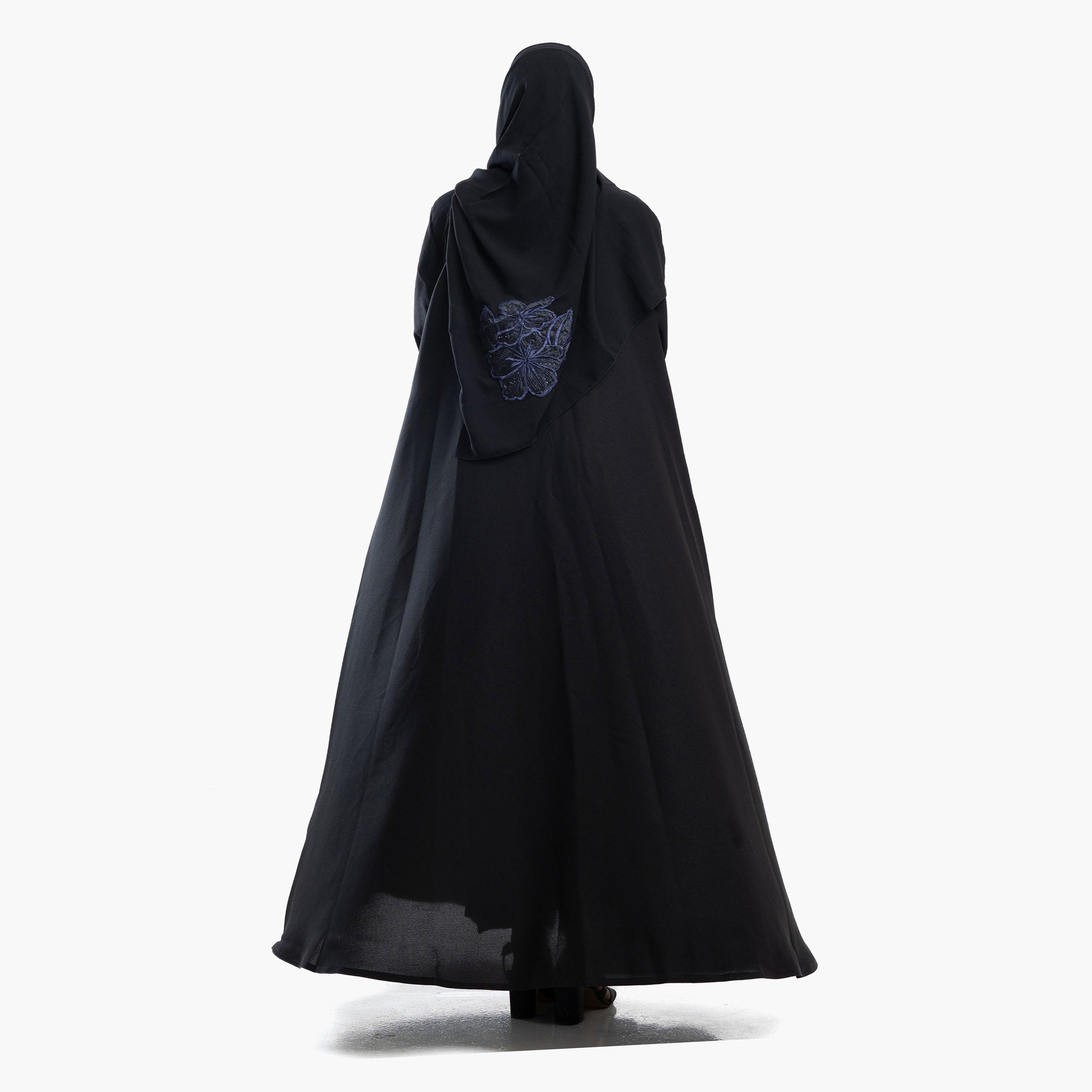 عباية سوداء مطرزة بالزهور ومزينة بالخرز مع حجاب من زاهية-women-arabicclothing-abayas-image-4
