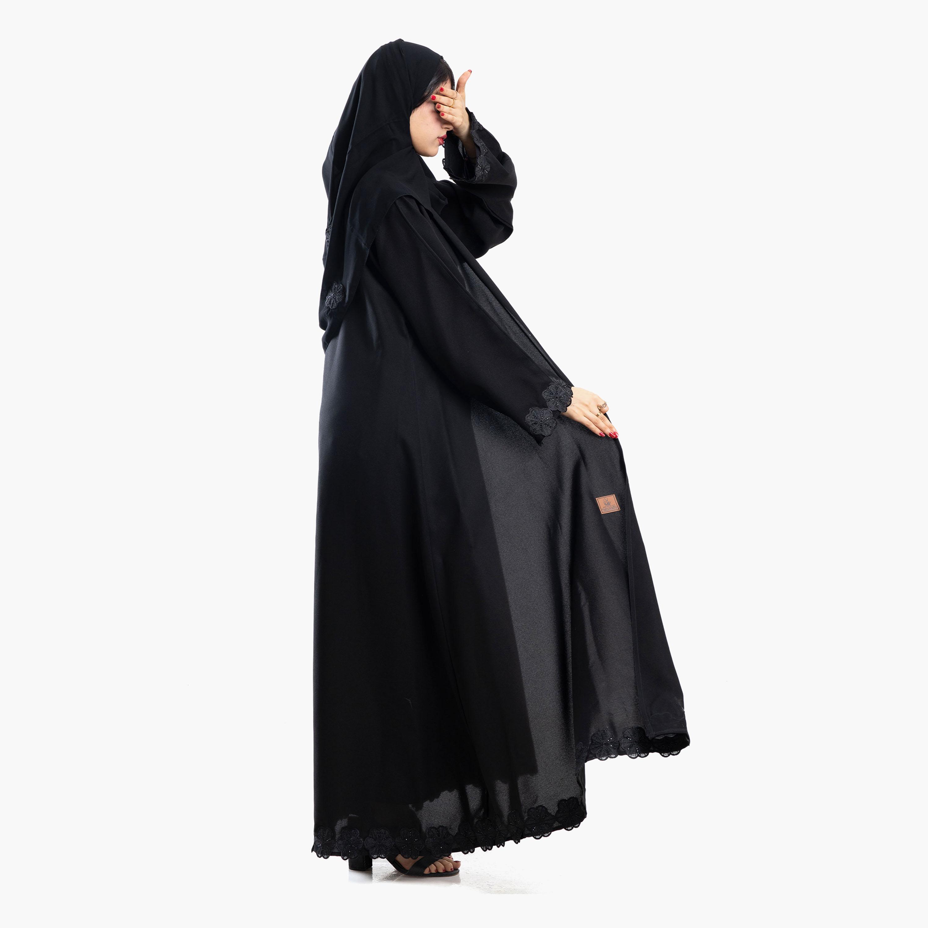 عباية سوداء بأكمام واسعة مزينة بدانتيل مزخرف بنقشة الأزهار مع حجاب من زاهية-women-arabicclothing-abayas-image-3