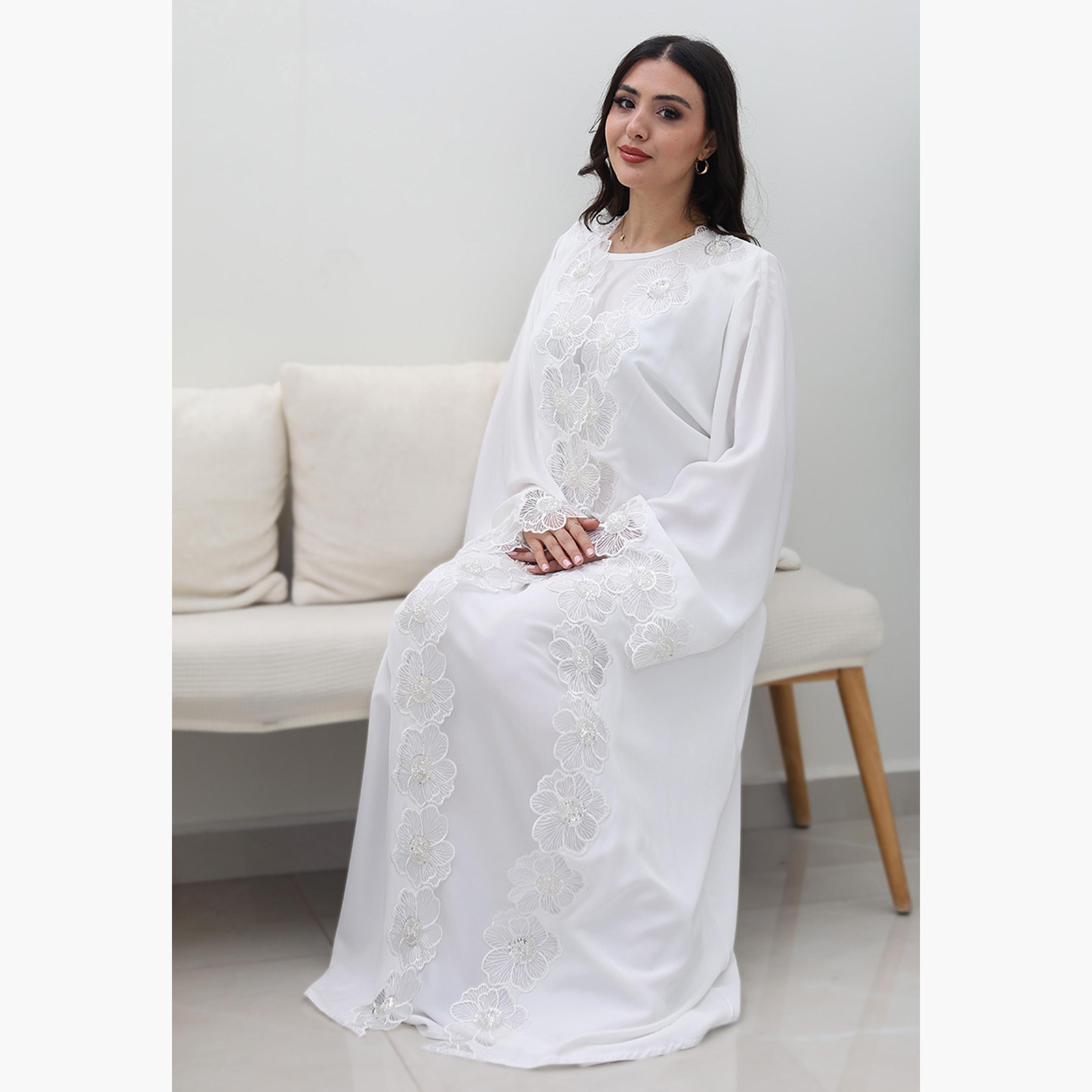 عباءة سهرة نسائية مطرزة بالزهور ودانتيل من قماش نيدا بأكمام واسعة من نُخبة-women-arabicclothing-abayas-image-3