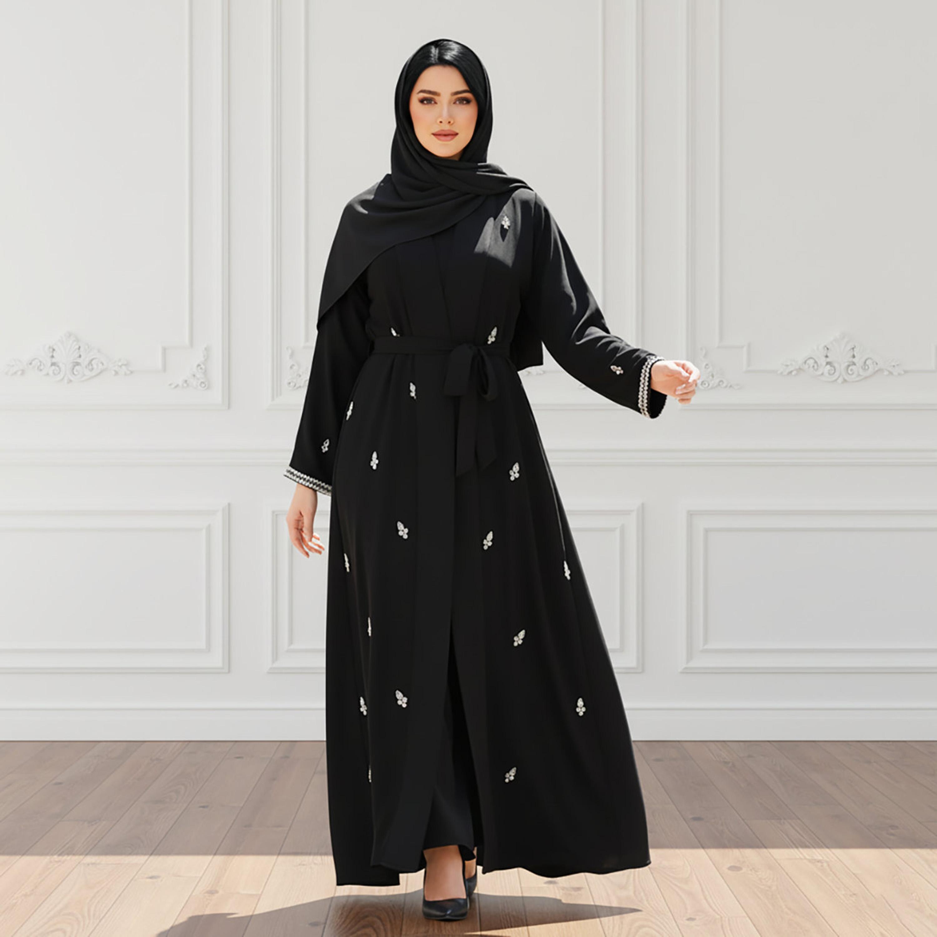 عباءة سهرة نسائية "نيدا" سوداء مزينة مع فستان داخلي وحجاب من نخبة-women-arabicclothing-abayas-image-4