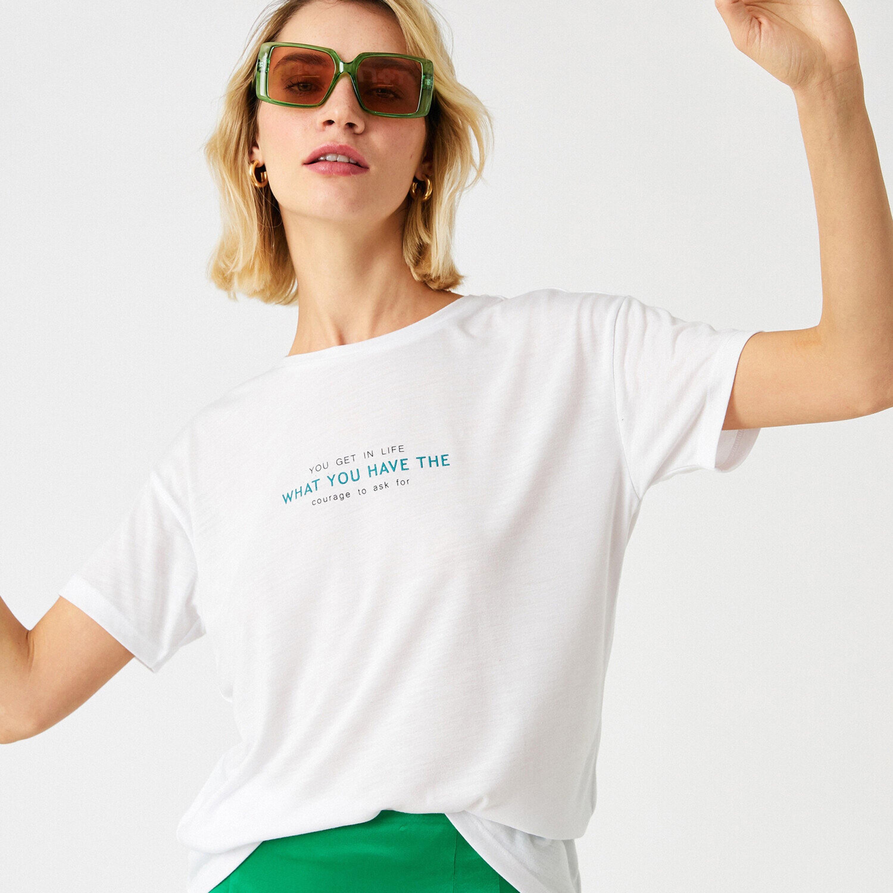تي شيرت نسائي بطبعة نصية من كوتون - أبيض-women-clothing-tshirts-image-4