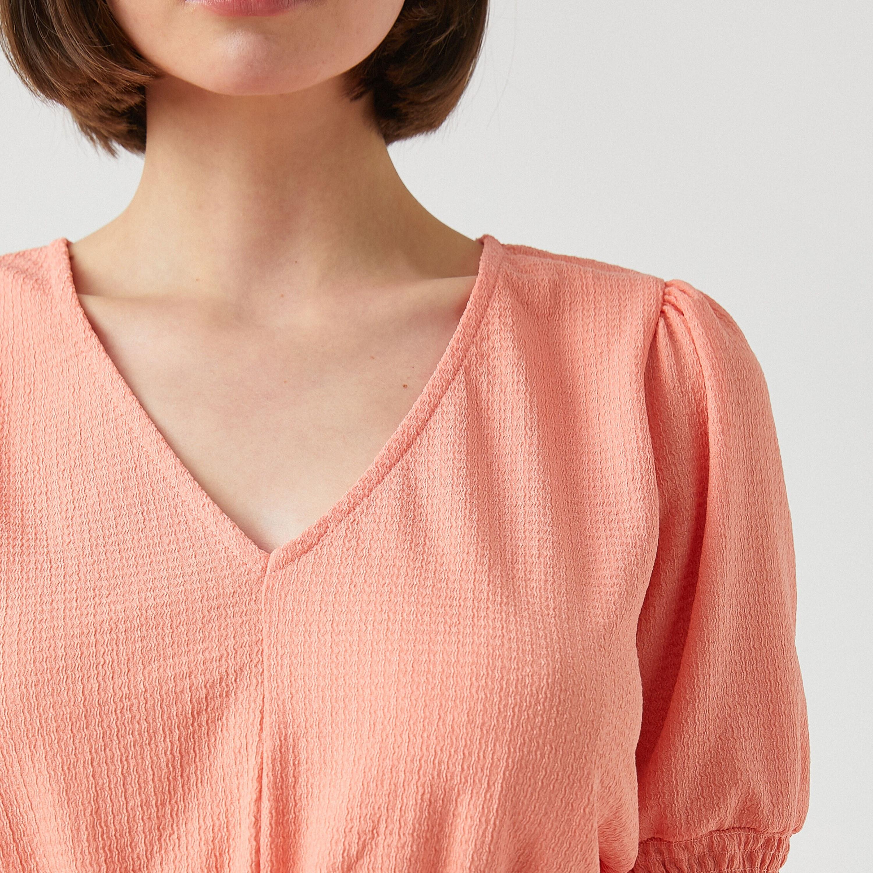 KOTON Peach Crinkled Puff Sleeves Women's Peplum Top-women-clothing-shirtsandblouses-blouses-image-4