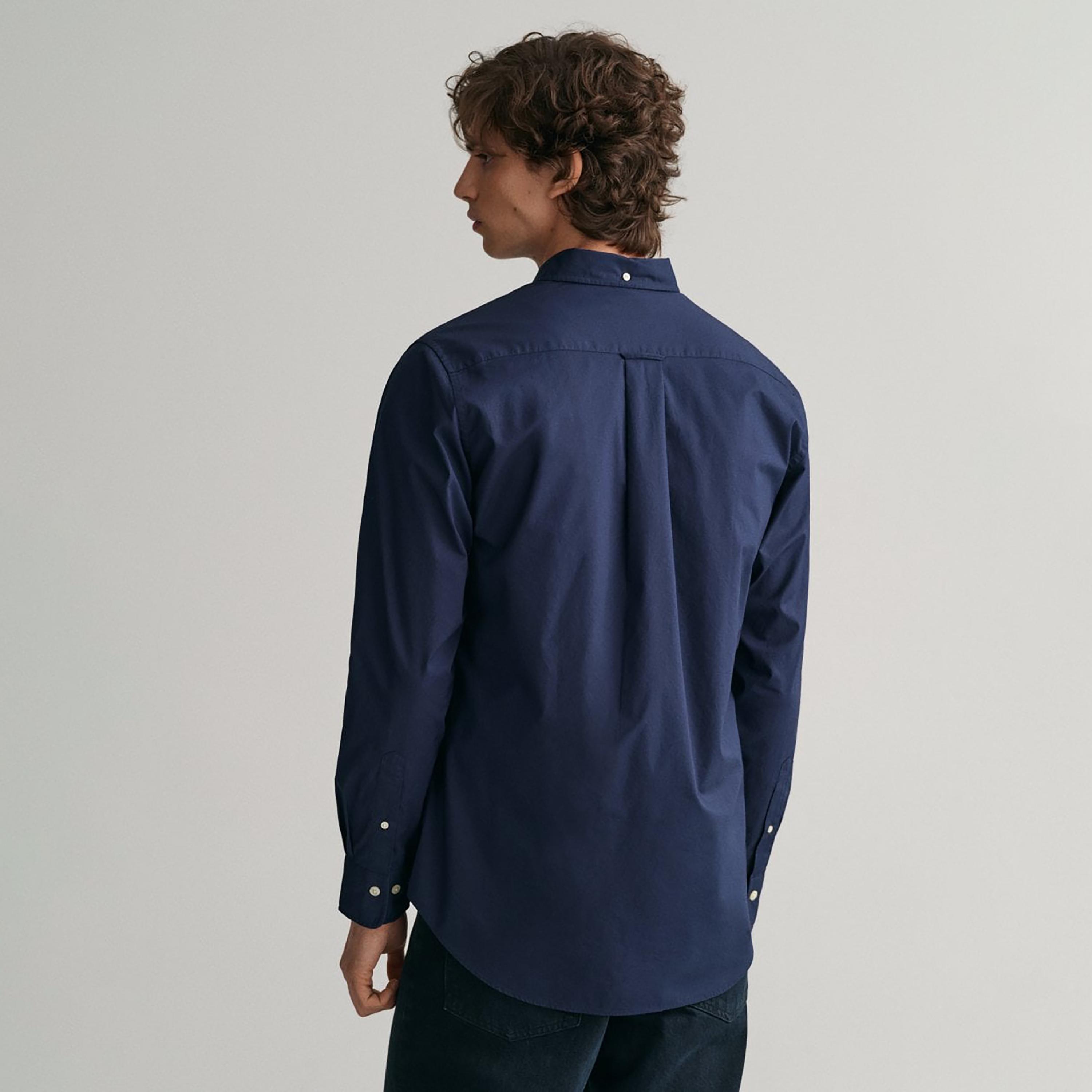 قميص من جانت لوجو التفاصيل مزين بأزرار سفلية وأكمام طويلة وجيب رقعة-men-clothing-shirts-image-3