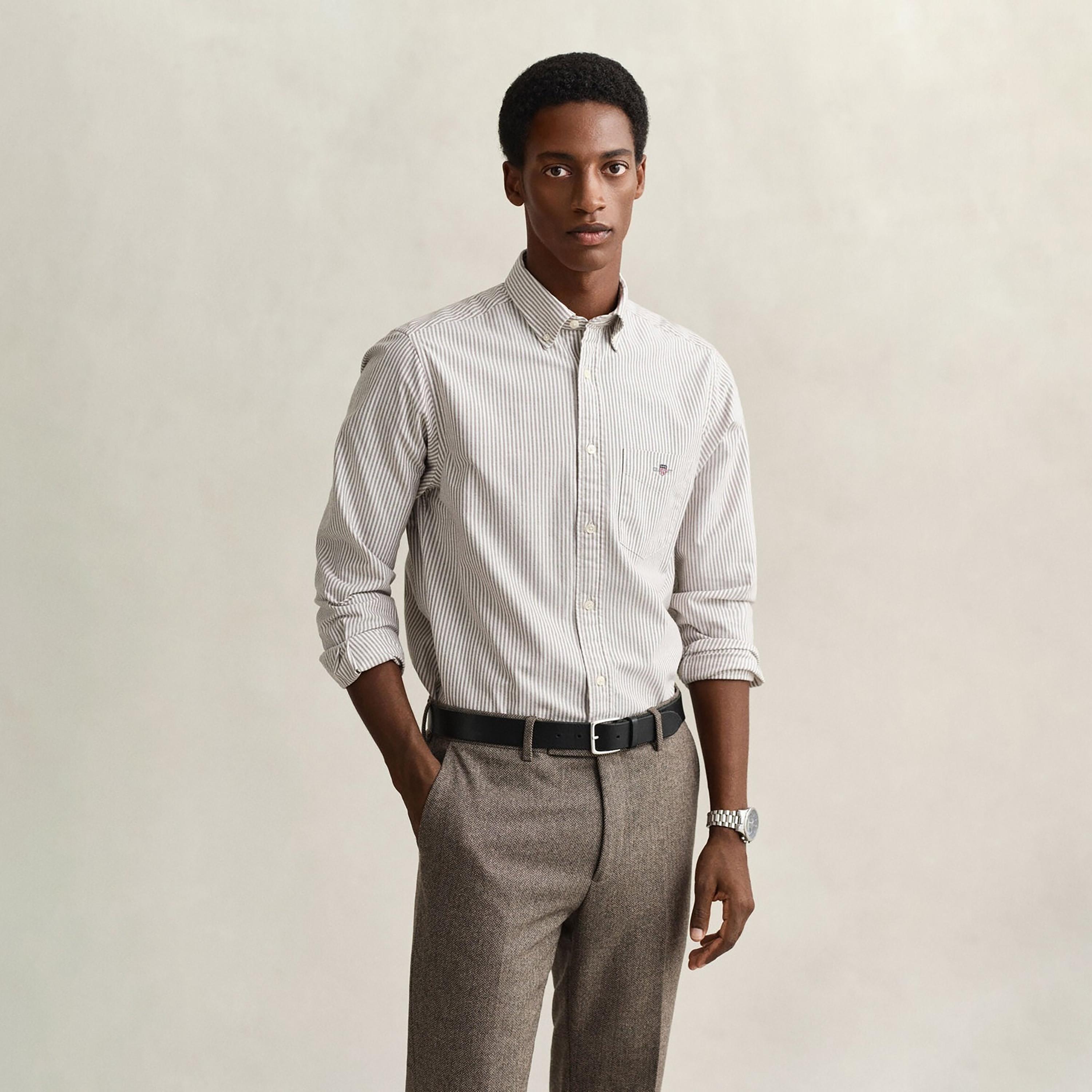 قميص رجالي مخطط بقصة عادية وأكمام طويلة وياقة بأزرار سفلية من Gant-men-clothing-shirts-image-1