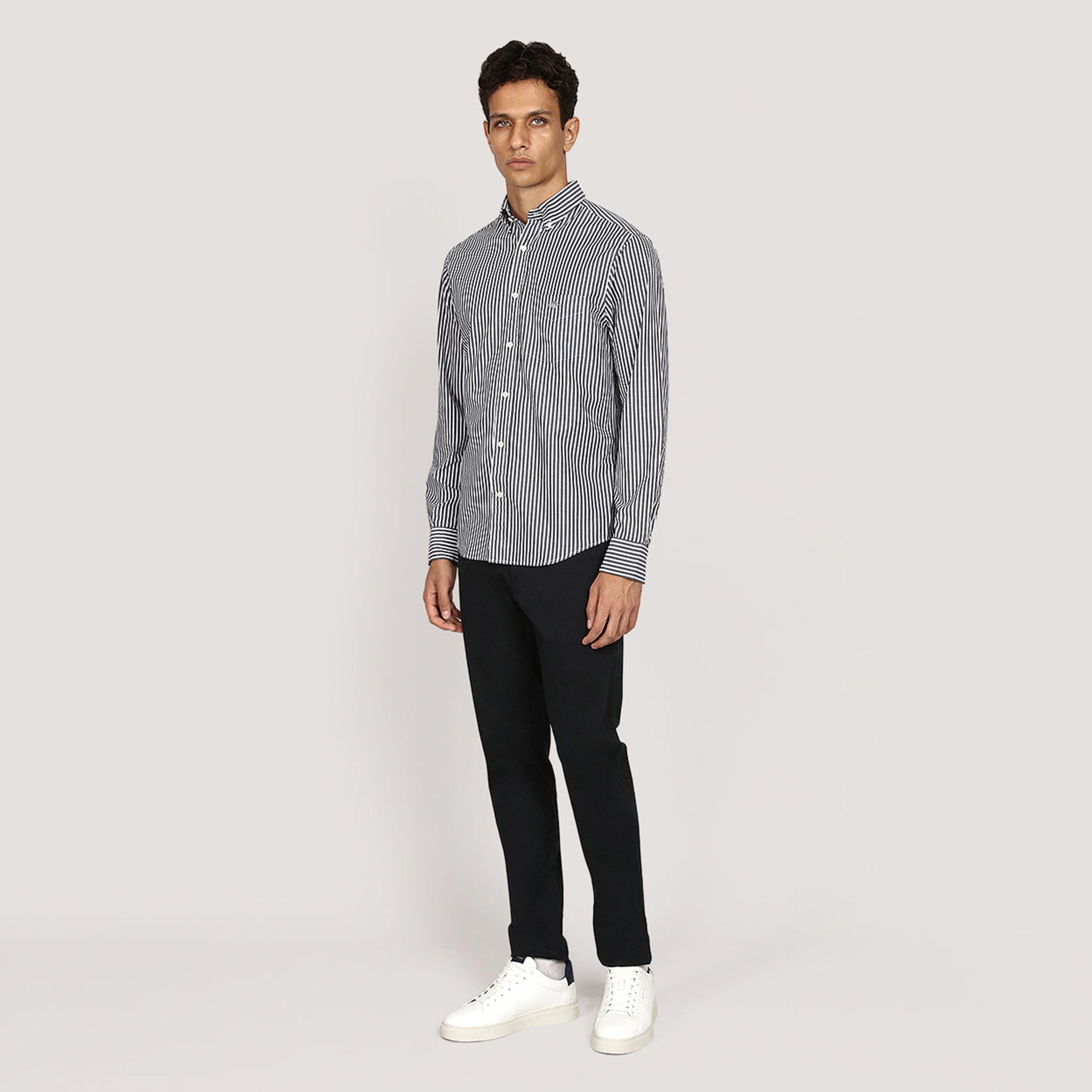 قميص بوبلين رجالي بقصة عادية بياقة بأزرار وأكمام طويلة، مخطط من جانت-men-clothing-shirts-image-6