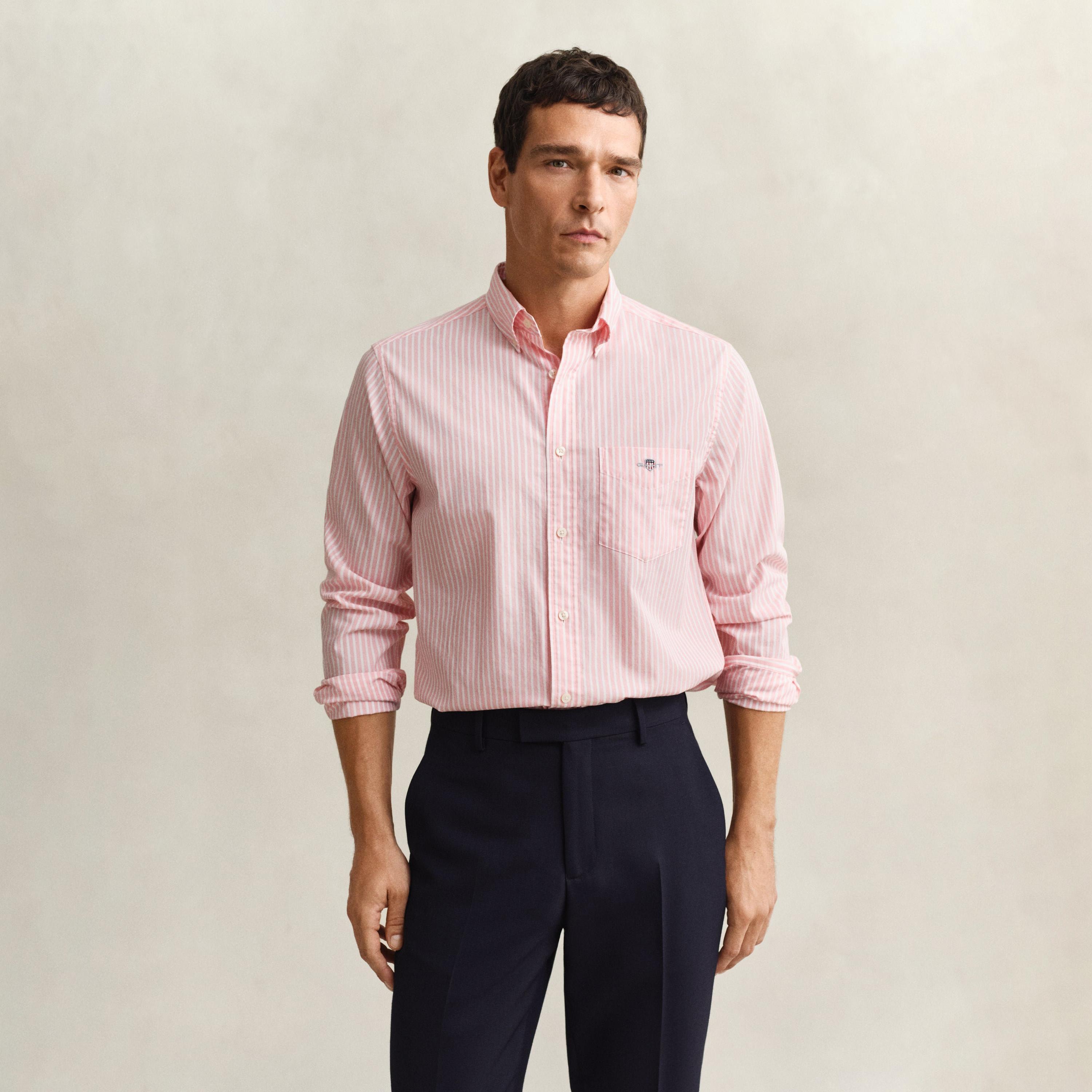 قميص بوبلين رجالي بقصة عادية بياقة بأزرار وأكمام طويلة، مخطط من جانت-men-clothing-shirts-image-13