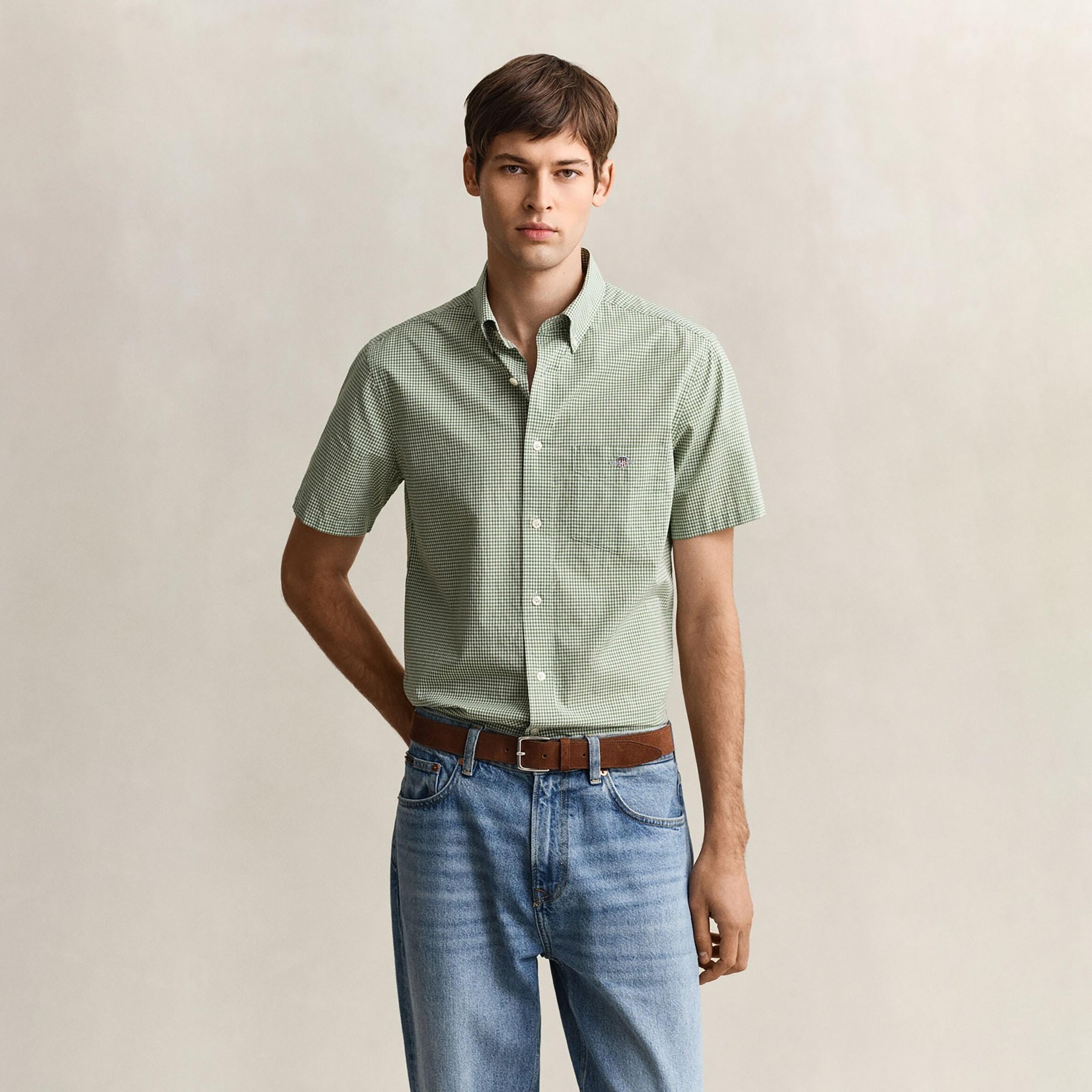 قميص رجالي بقصة عادية بمربعات بياقة بأزرار وأكمام قصيرة من غانت-men-clothing-shirts-image-1