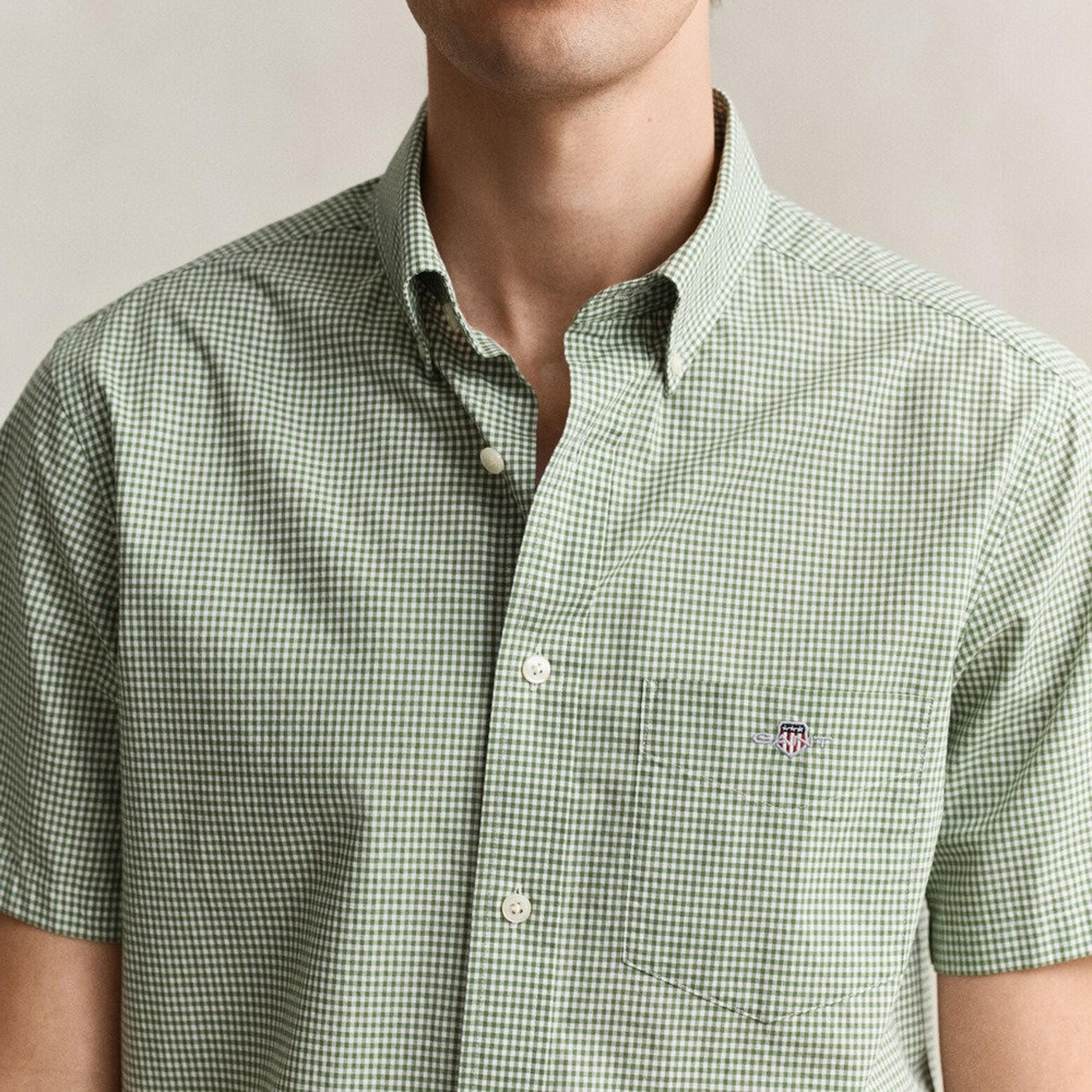 قميص رجالي بقصة عادية بمربعات بياقة بأزرار وأكمام قصيرة من غانت-men-clothing-shirts-image-3