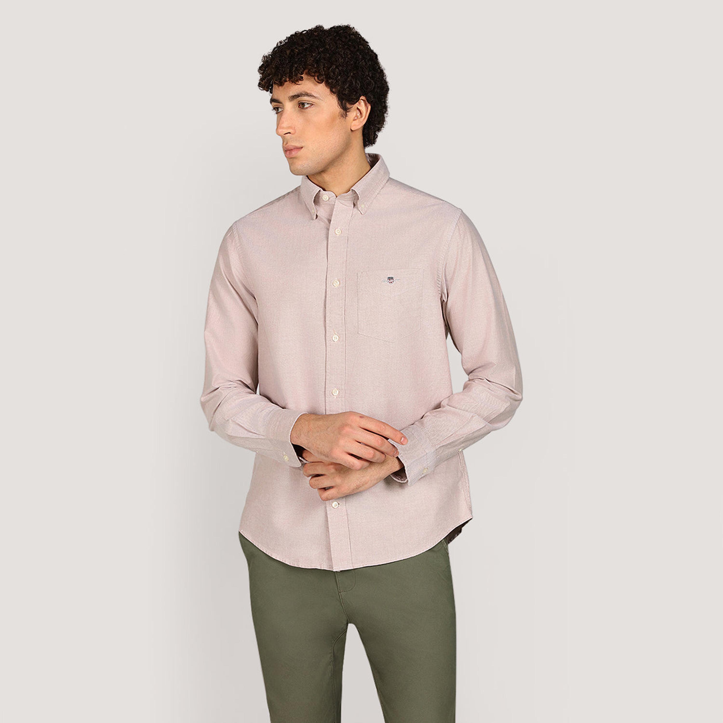 قميص أكسفورد رجالي بقصة عادية بياقة بأزرار وأكمام طويلة، سادة من جانت-men-clothing-shirts-image-5