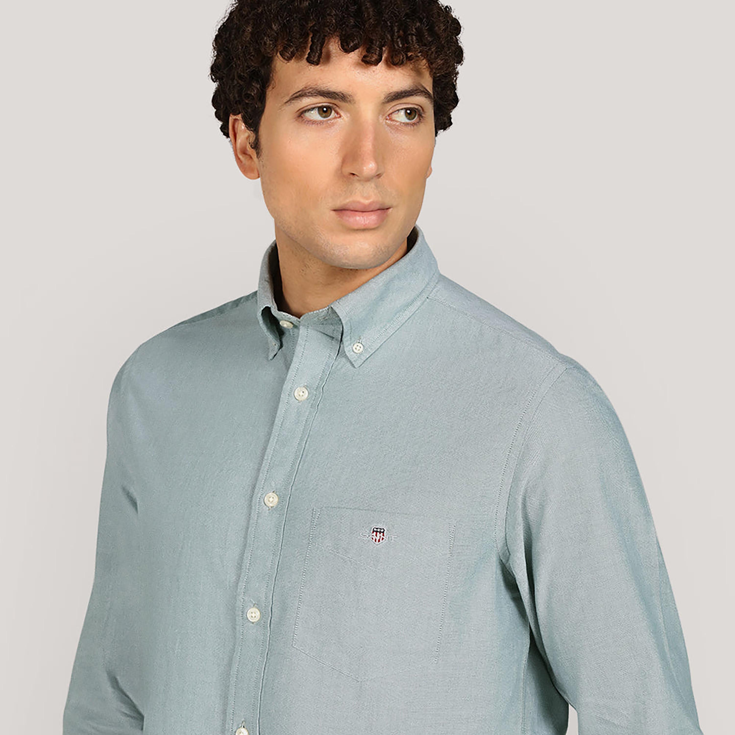 قميص أكسفورد رجالي بقصة عادية بياقة بأزرار وأكمام طويلة، سادة من جانت-men-clothing-shirts-image-3