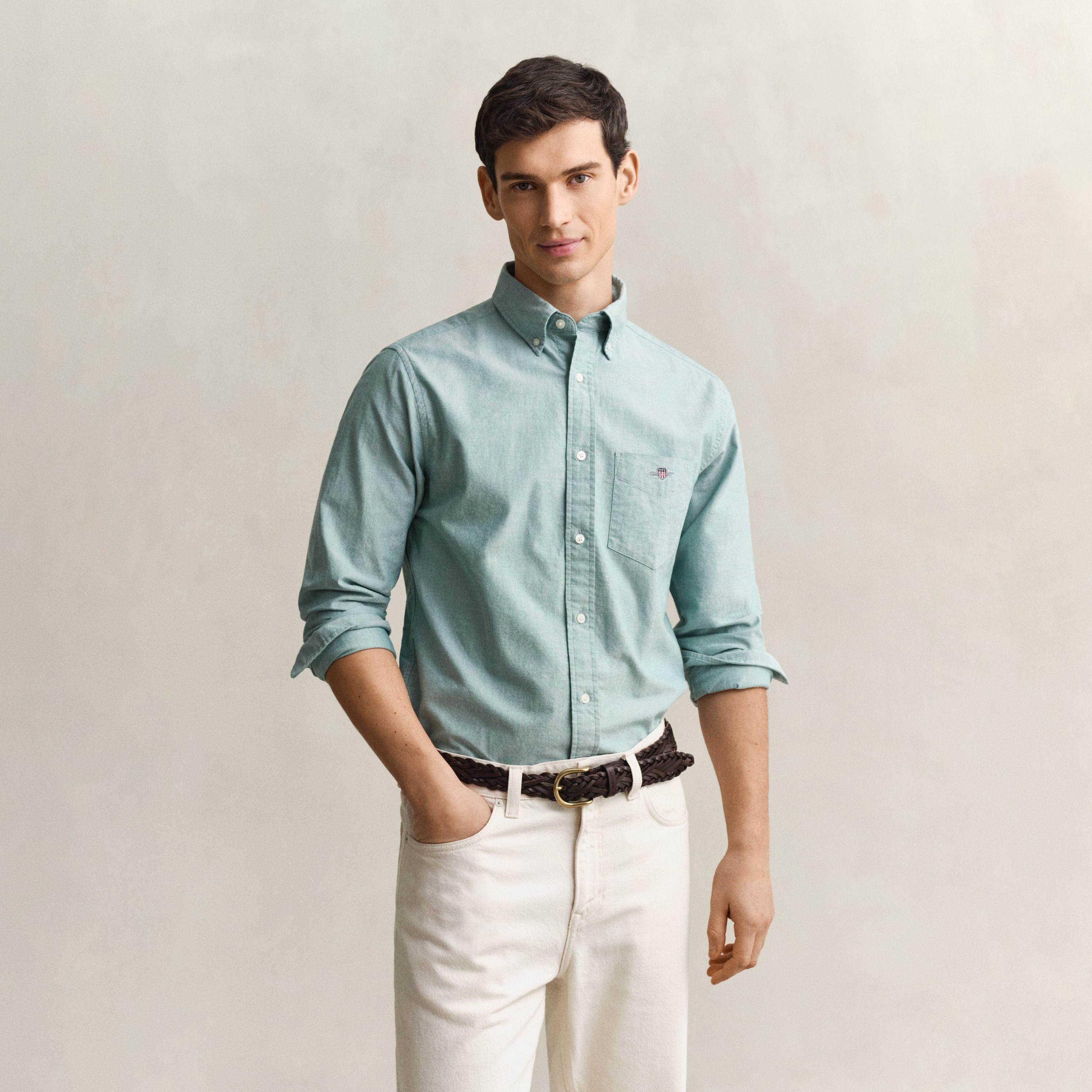 قميص رجالي بقصة عادية بياقة بأزرار سفلية سادة وأكمام طويلة من جانت.-men-clothing-shirts-image-5
