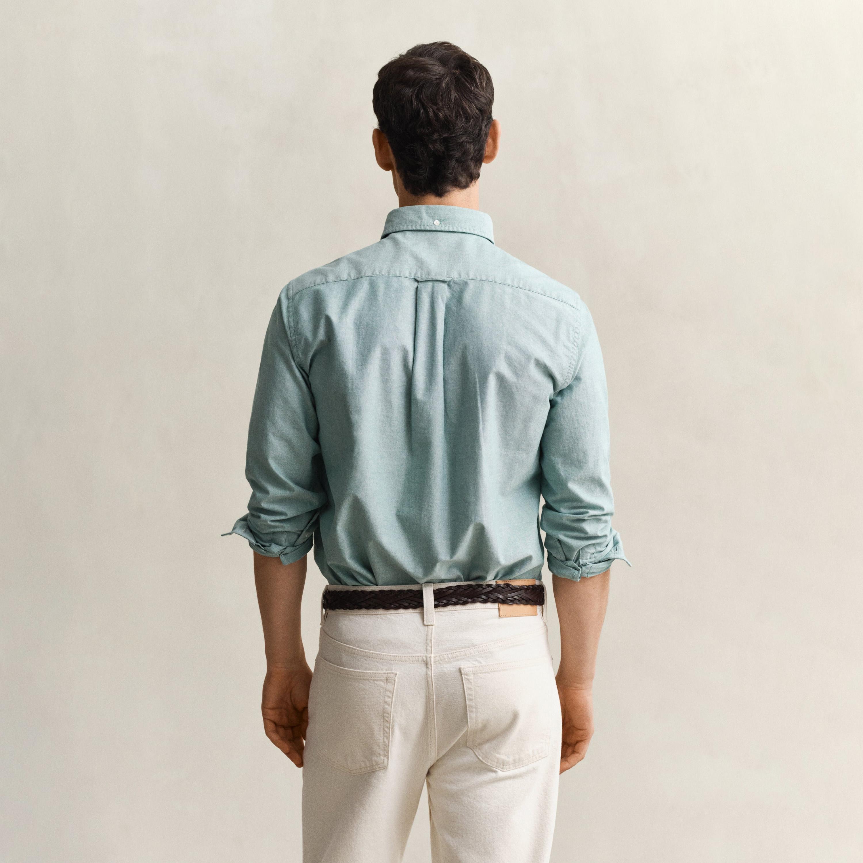 قميص رجالي بقصة عادية بياقة بأزرار سفلية سادة وأكمام طويلة من جانت.-men-clothing-shirts-image-8