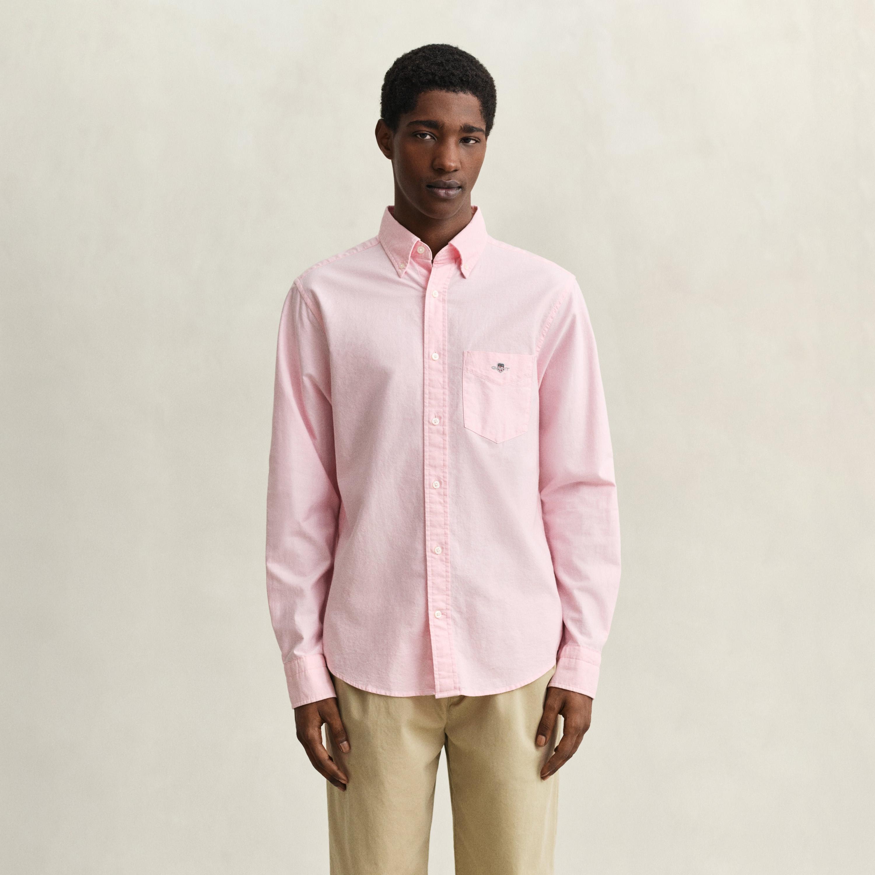 قميص رجالي بقصة عادية بياقة بأزرار سفلية سادة وأكمام طويلة من جانت.-men-clothing-shirts-image-11