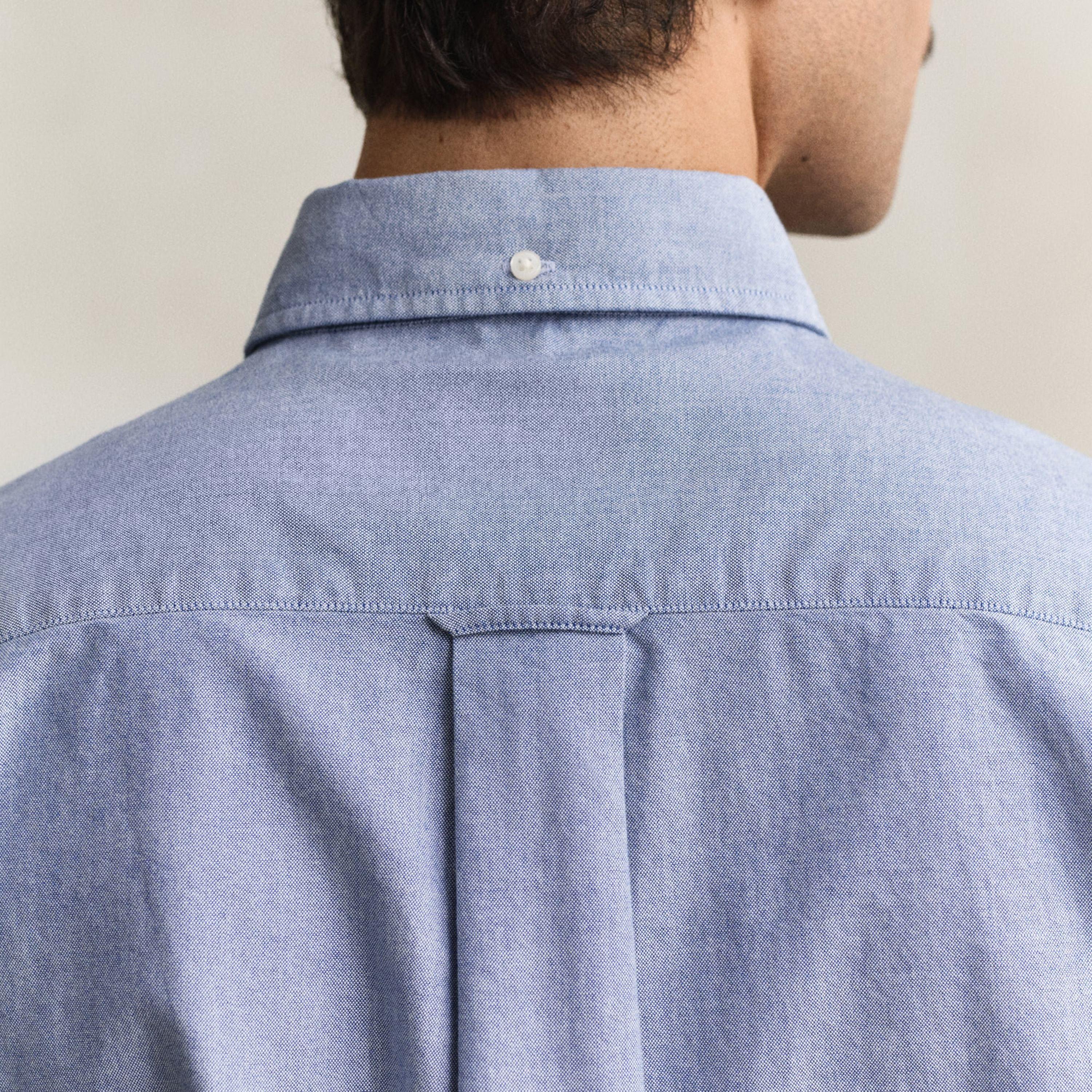 قميص أكسفورد رجالي بقصة عادية بياقة بأزرار وأكمام قصيرة، سادة من جانت-men-clothing-shirts-image-17