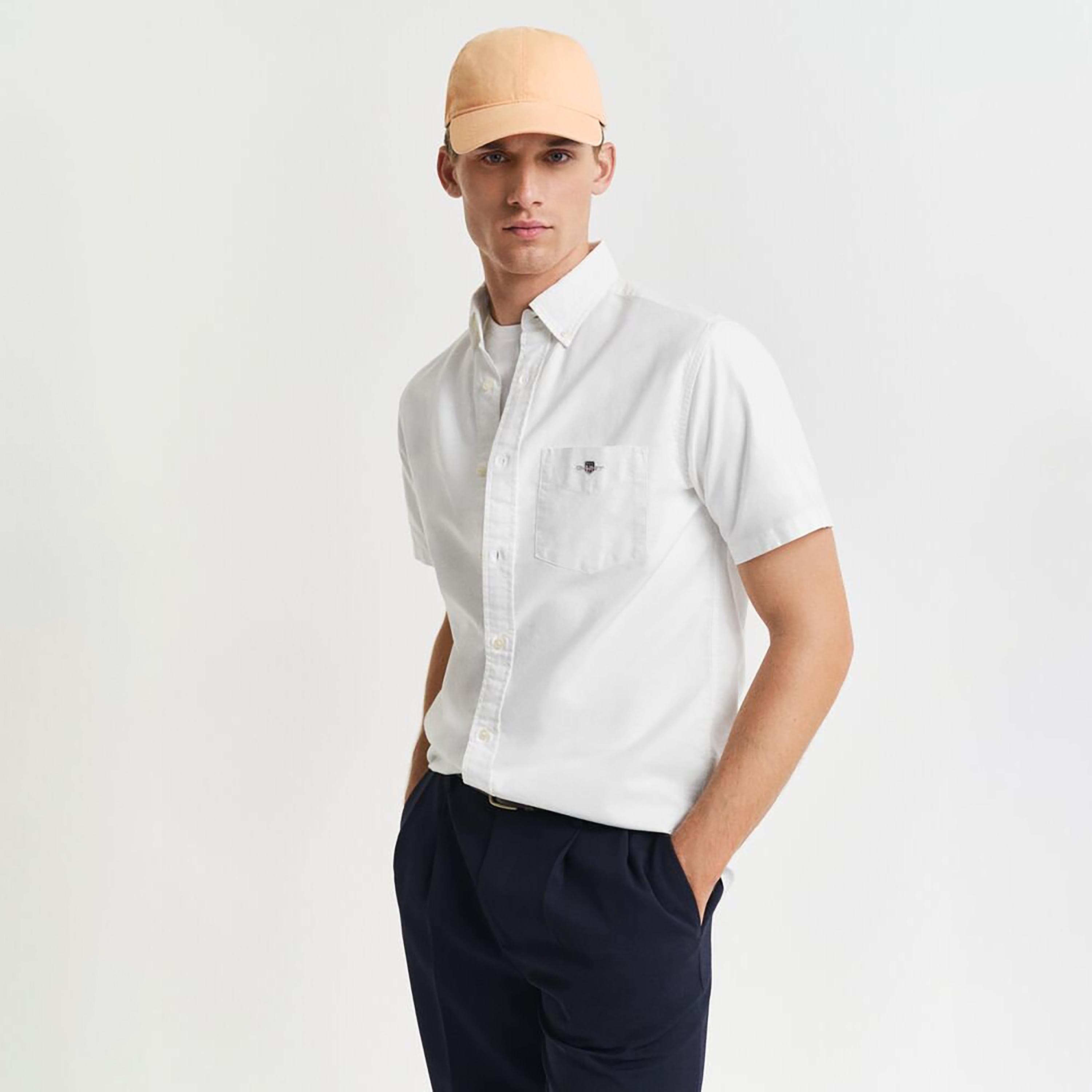 قميص أكسفورد رجالي بقصة عادية بياقة بأزرار وأكمام قصيرة، سادة من جانت-men-clothing-shirts-image-7