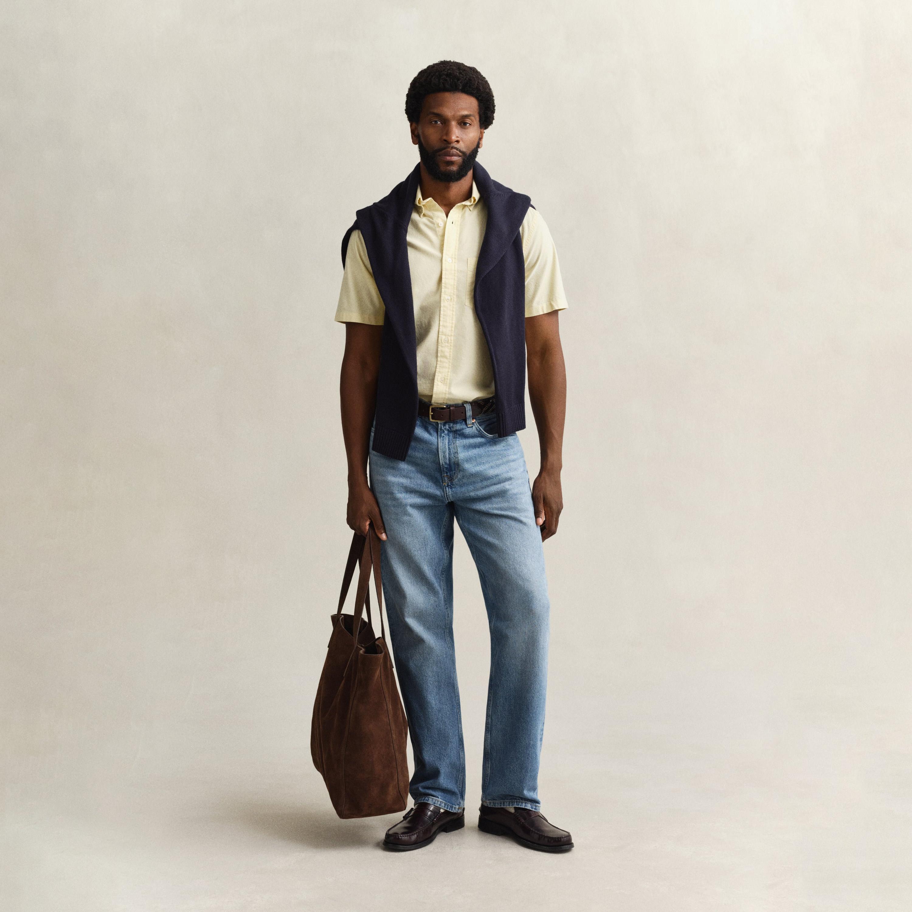 قميص أكسفورد رجالي بقصة عادية بياقة بأزرار وأكمام قصيرة، سادة من جانت-men-clothing-shirts-image-29