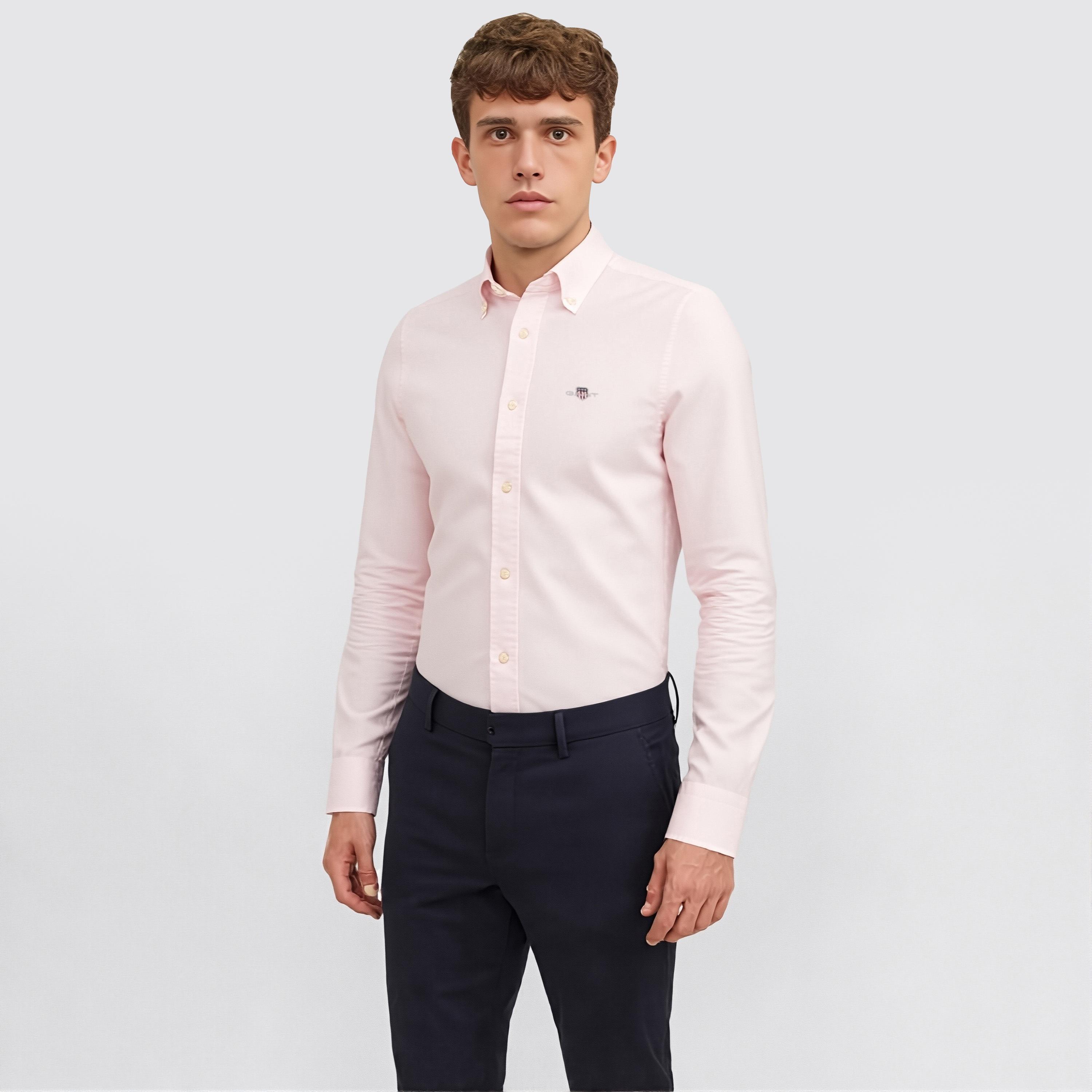 قميص من جانت بأكمام طويلة وياقة بأزرار سفلية وتفاصيل شعار-men-clothing-shirts-image-1
