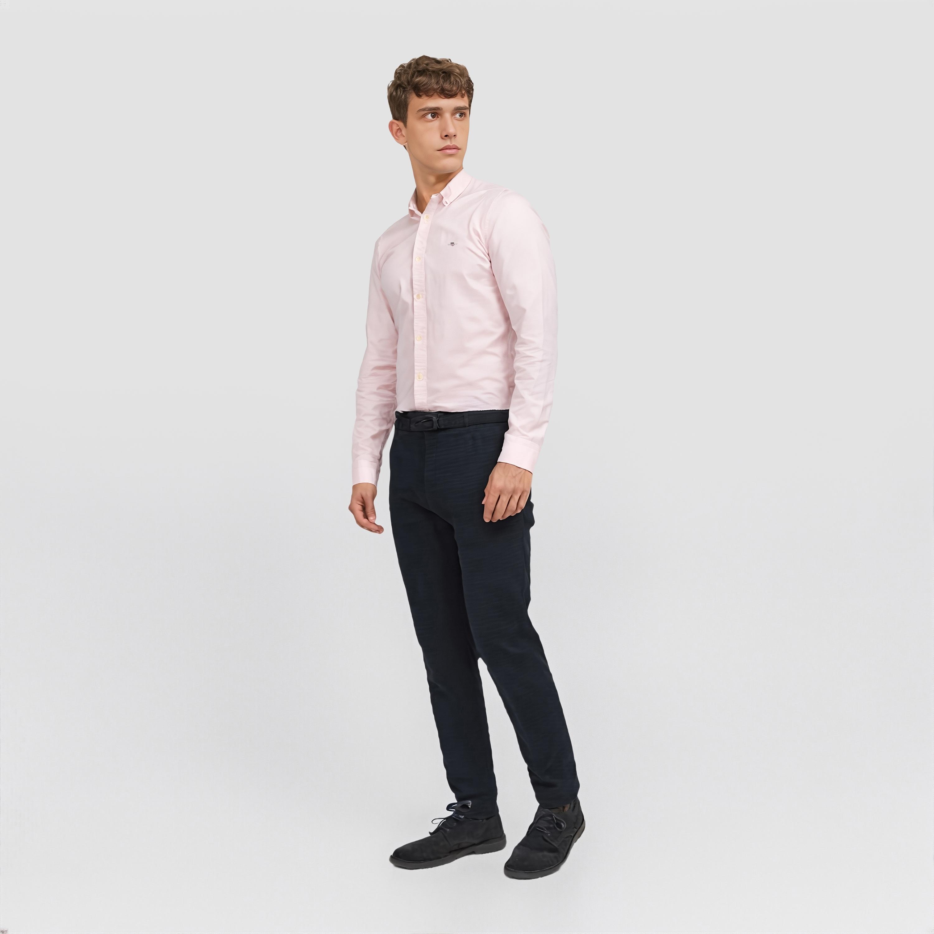 قميص من جانت بأكمام طويلة وياقة بأزرار سفلية وتفاصيل شعار-men-clothing-shirts-image-2