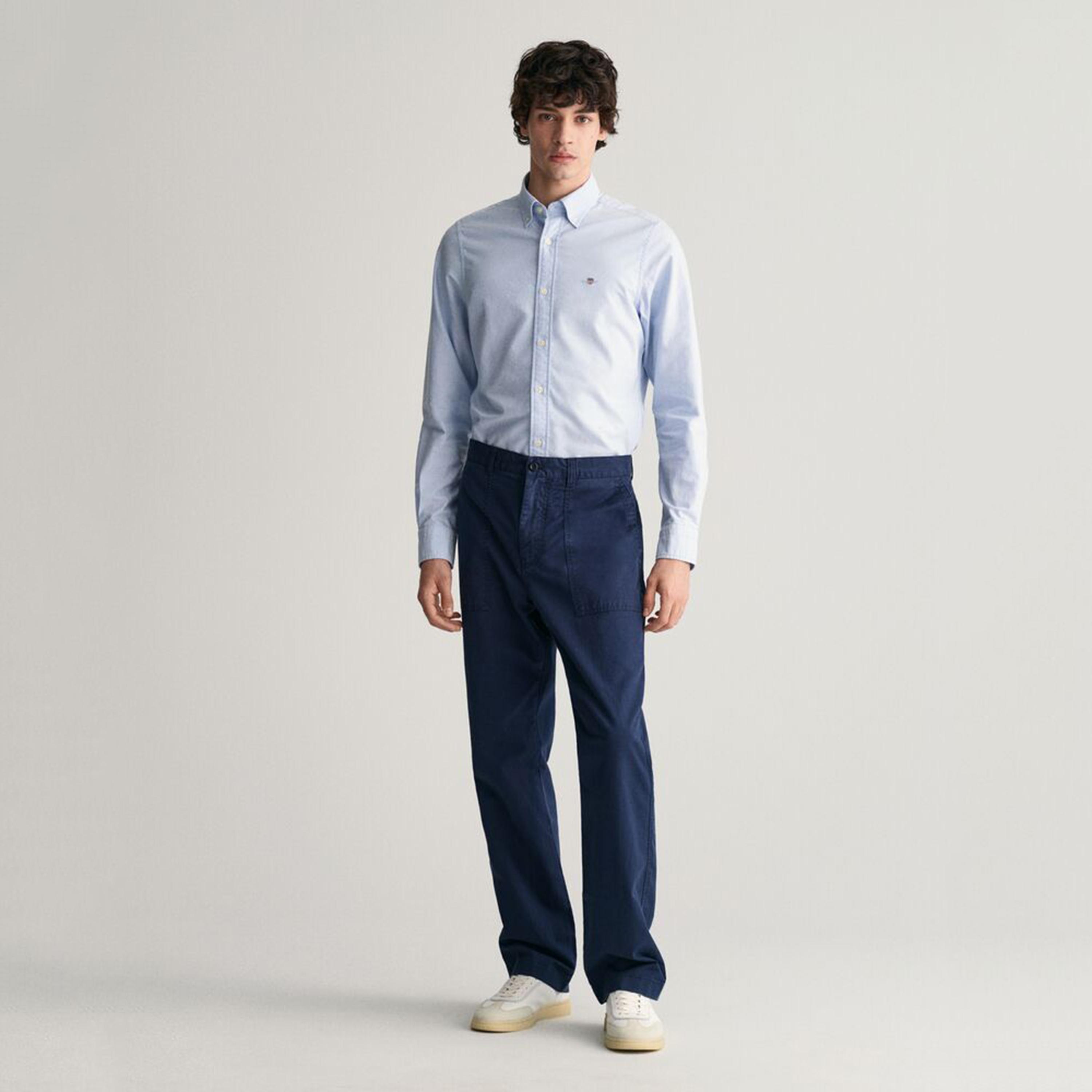 قميص رجالي بقصة ضيقة بياقة بأزرار سفلية سادة وأكمام طويلة من جانت.-men-clothing-shirts-image-2