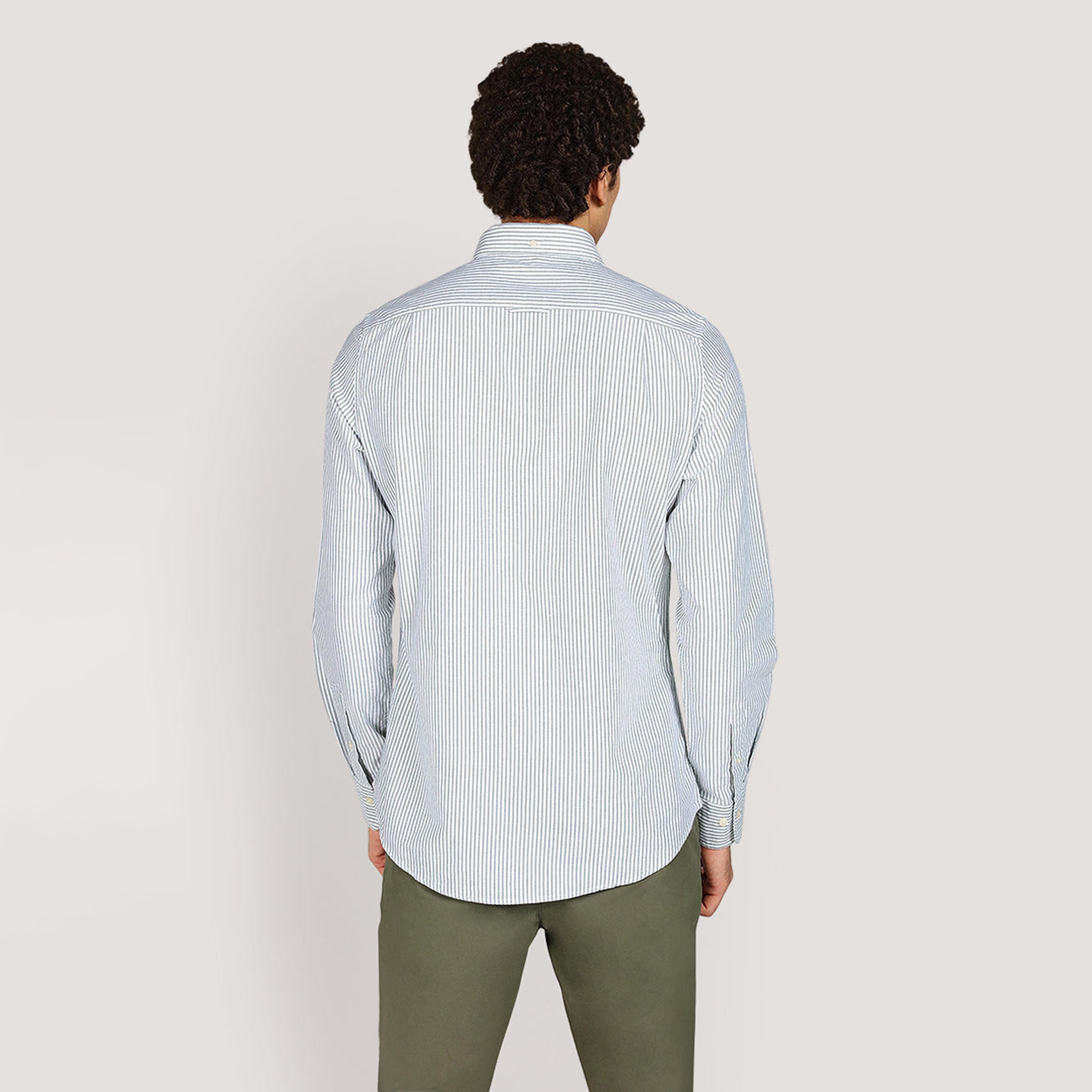 قميص أكسفورد رجالي بقصة ضيقة بياقة بأزرار وأكمام طويلة، مخطط من جانت-men-clothing-shirts-image-8