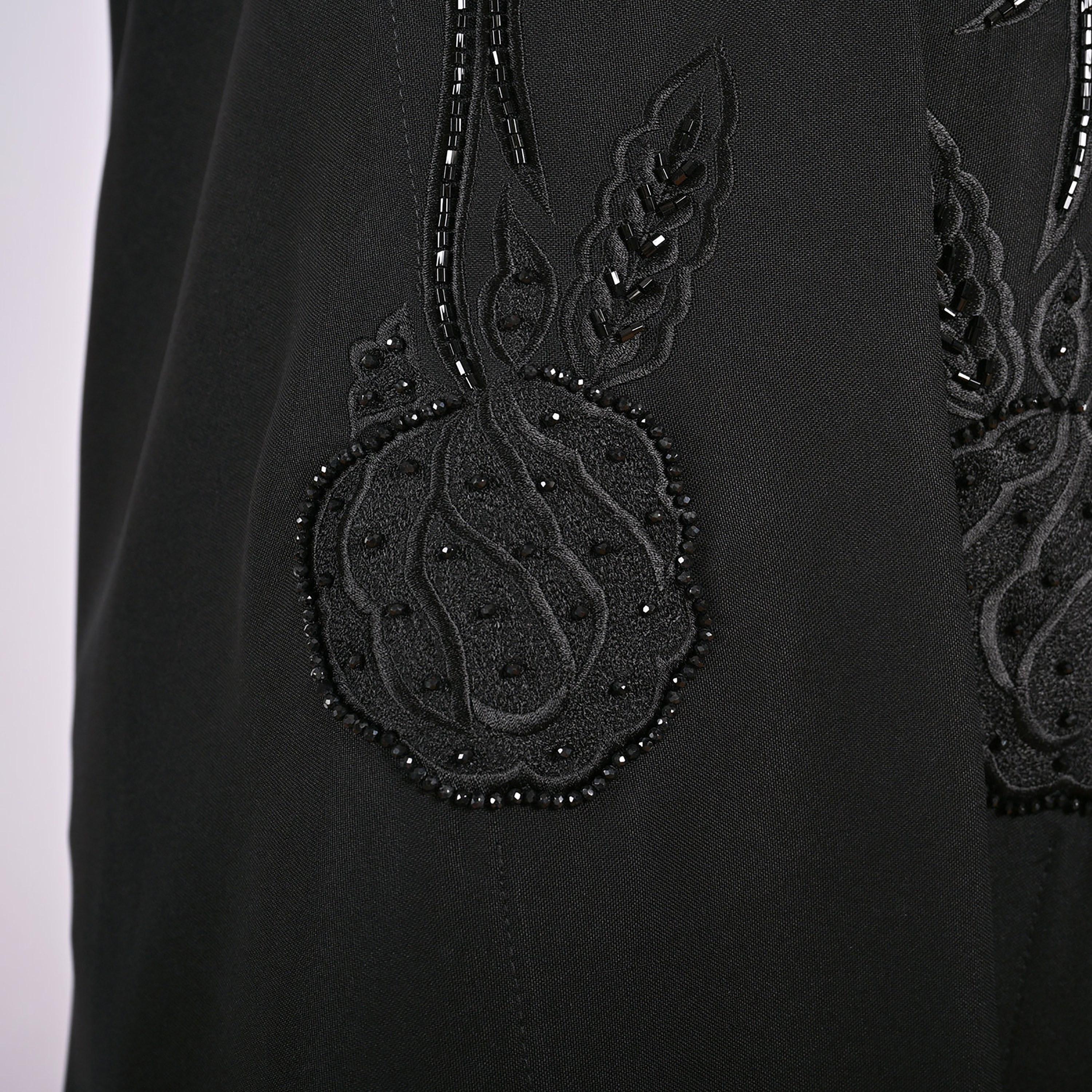 Hawraa Black Floral Embroidered Linen Women's Abaya with Hijab-women-arabicclothing-abayas-image-9