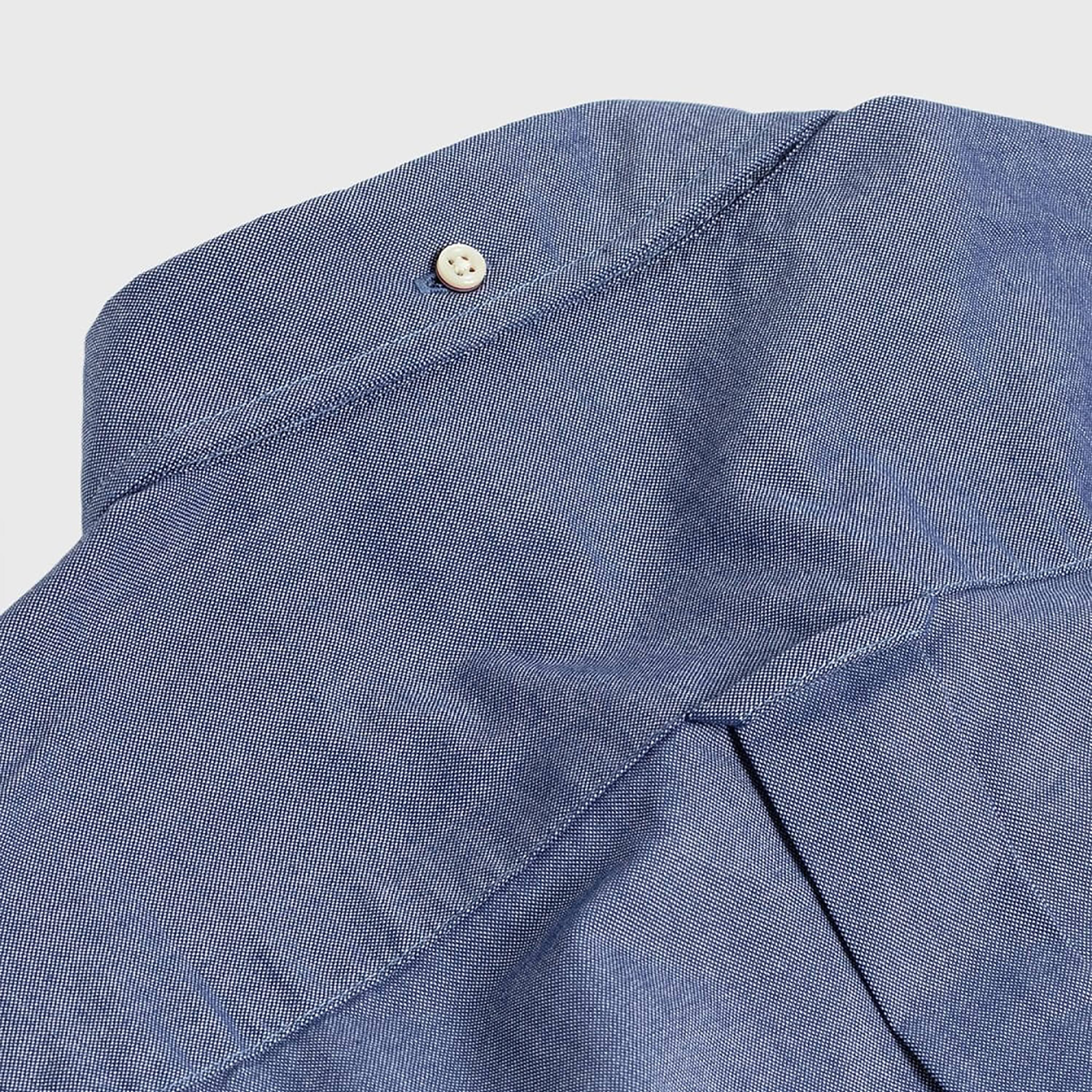 قميص من جانت بأكمام قصيرة وياقة بأزرار سفلية وجيب رقعة-men-clothing-shirts-image-2