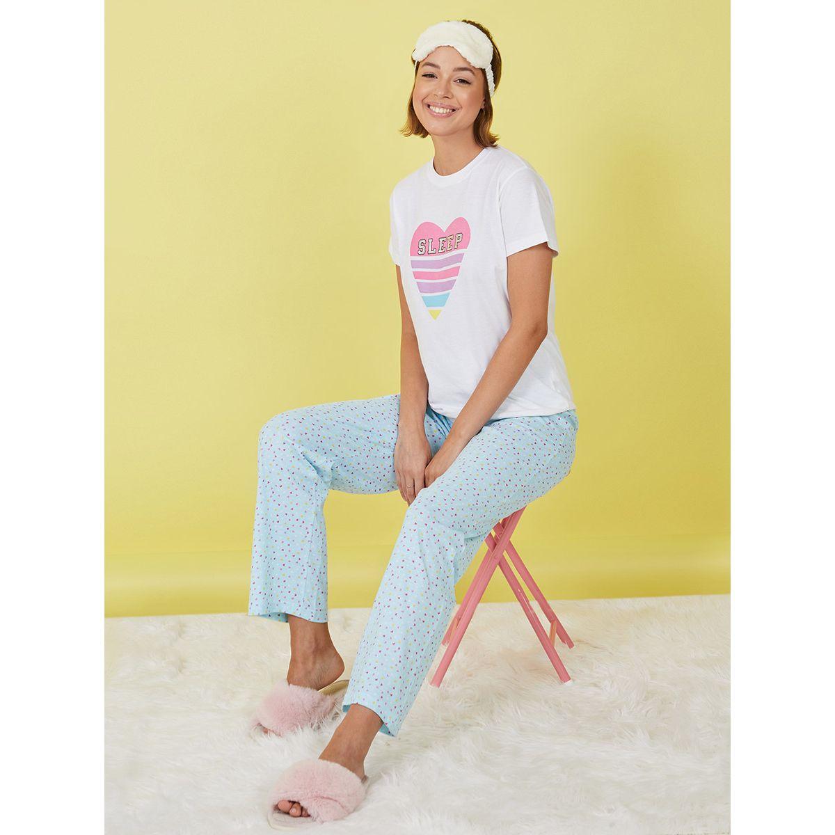 Styli Cotton Seep Slogan Heart Graphic Print Foil T-shirt and Heart AOP Pyjama Set-women-clothing-nightwear-pyjamas-longsets-image-1
