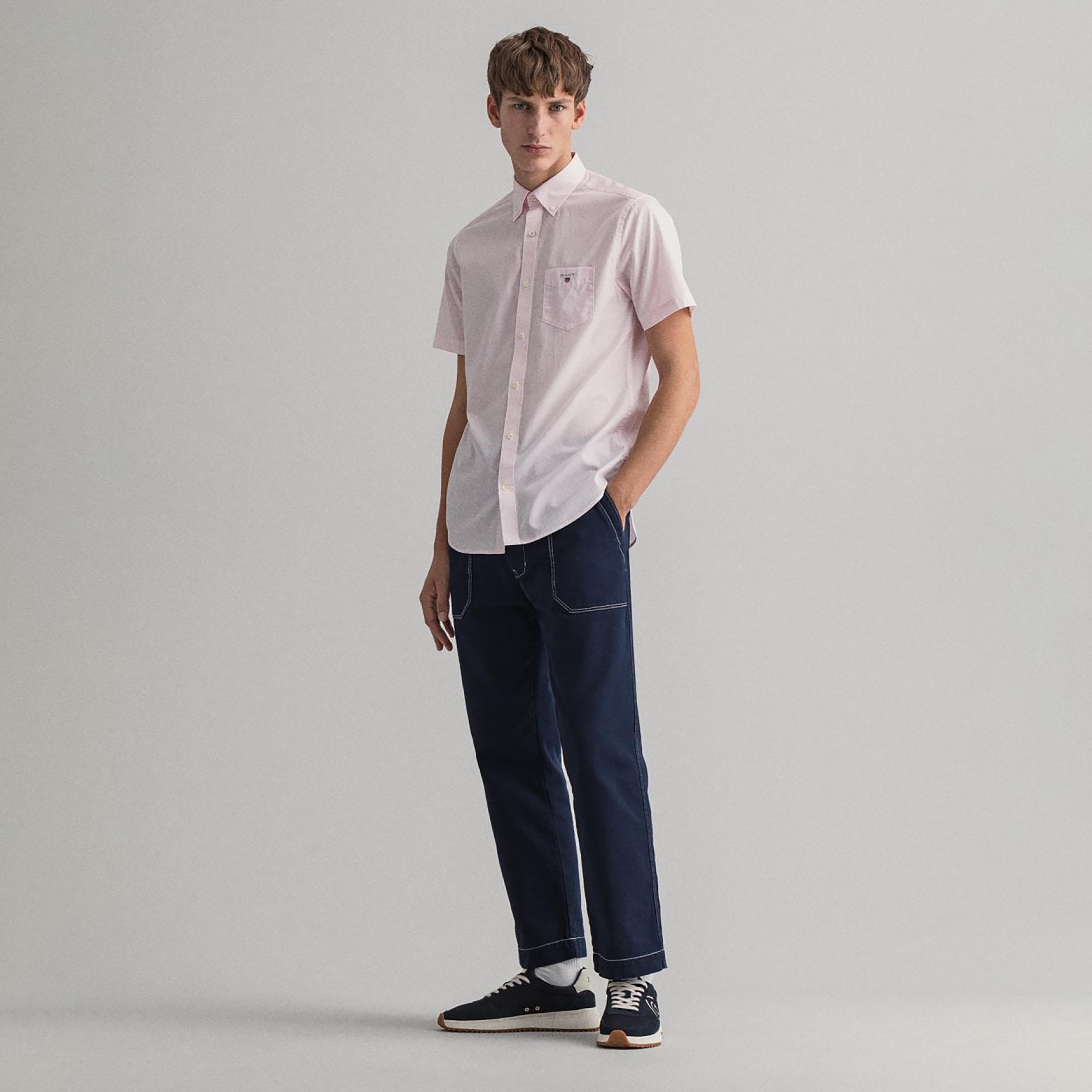قميص من جانت بانكر مخطط بأكمام قصيرة وياقة بأزرار سفلية وجيب رقعة-men-clothing-shirts-image-2